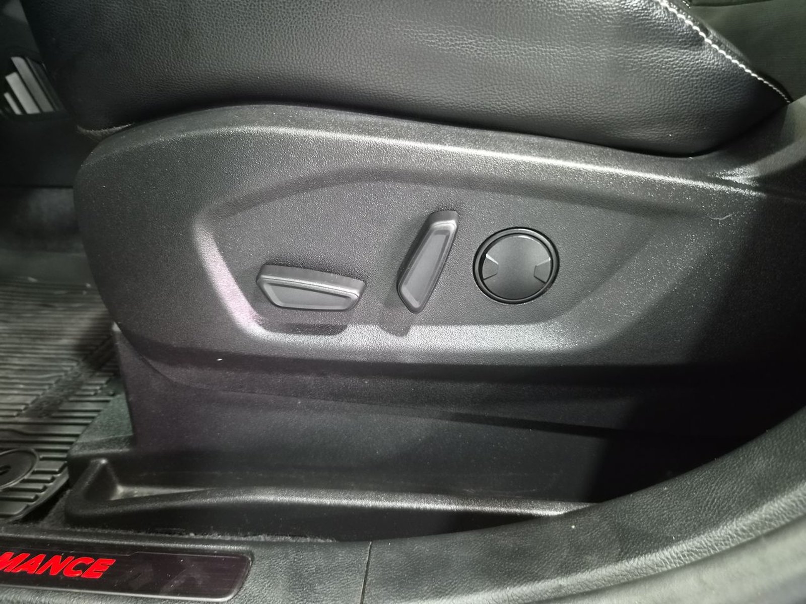 Ford EDGE 4WD 2.7 AUT 2024 - Imagen 17 de 20