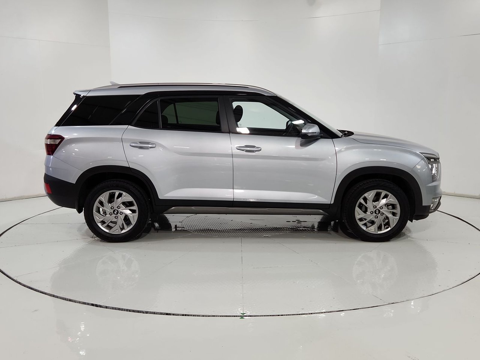 Hyundai CRETA GRAND MPI 2.0 2025 - Imagen 13 de 20