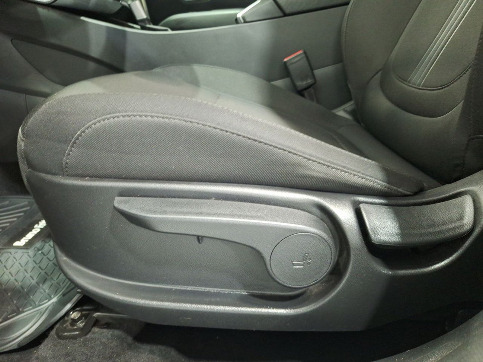 Hyundai TUCSON NX4 2.0 AT 2024 - Imagen 17 de 20