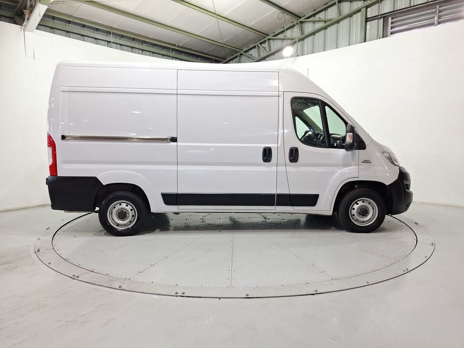 Fiat DUCATO MAXI CARGO MULTIJET C 2.3 2021 - Imagen 10 de 20