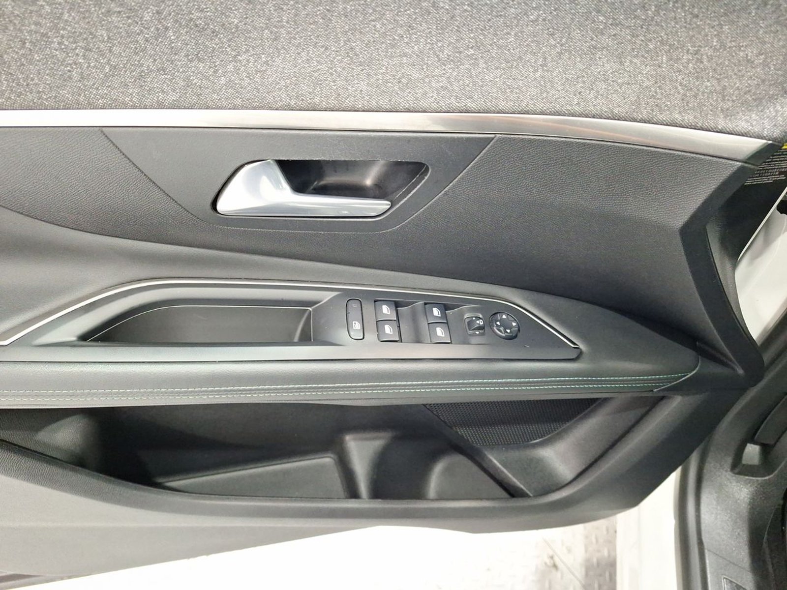 Peugeot 3008 BLUE HDI 130 EAT8 1.5 AUT 2022 - Imagen 16 de 20