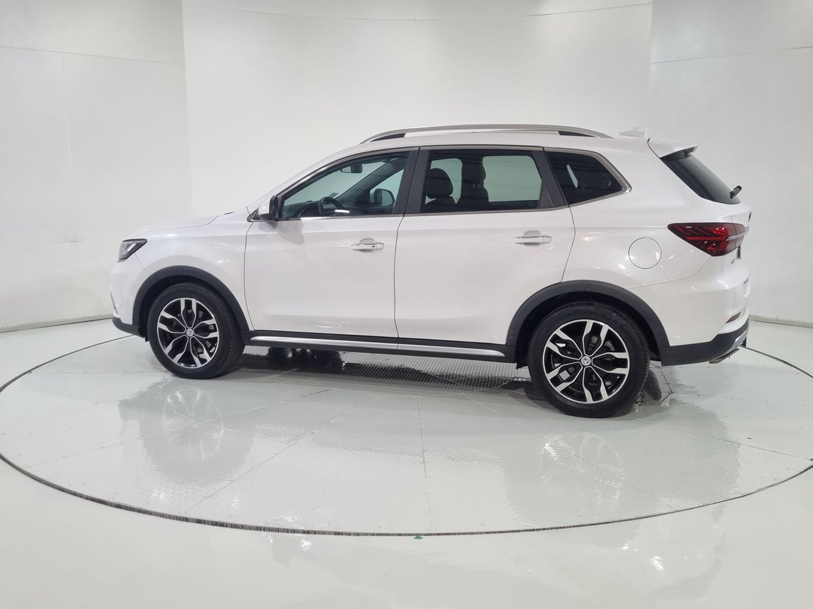 Mg RX5 DCT 4X4 2.0 AUT 2020 - Imagen 6 de 20