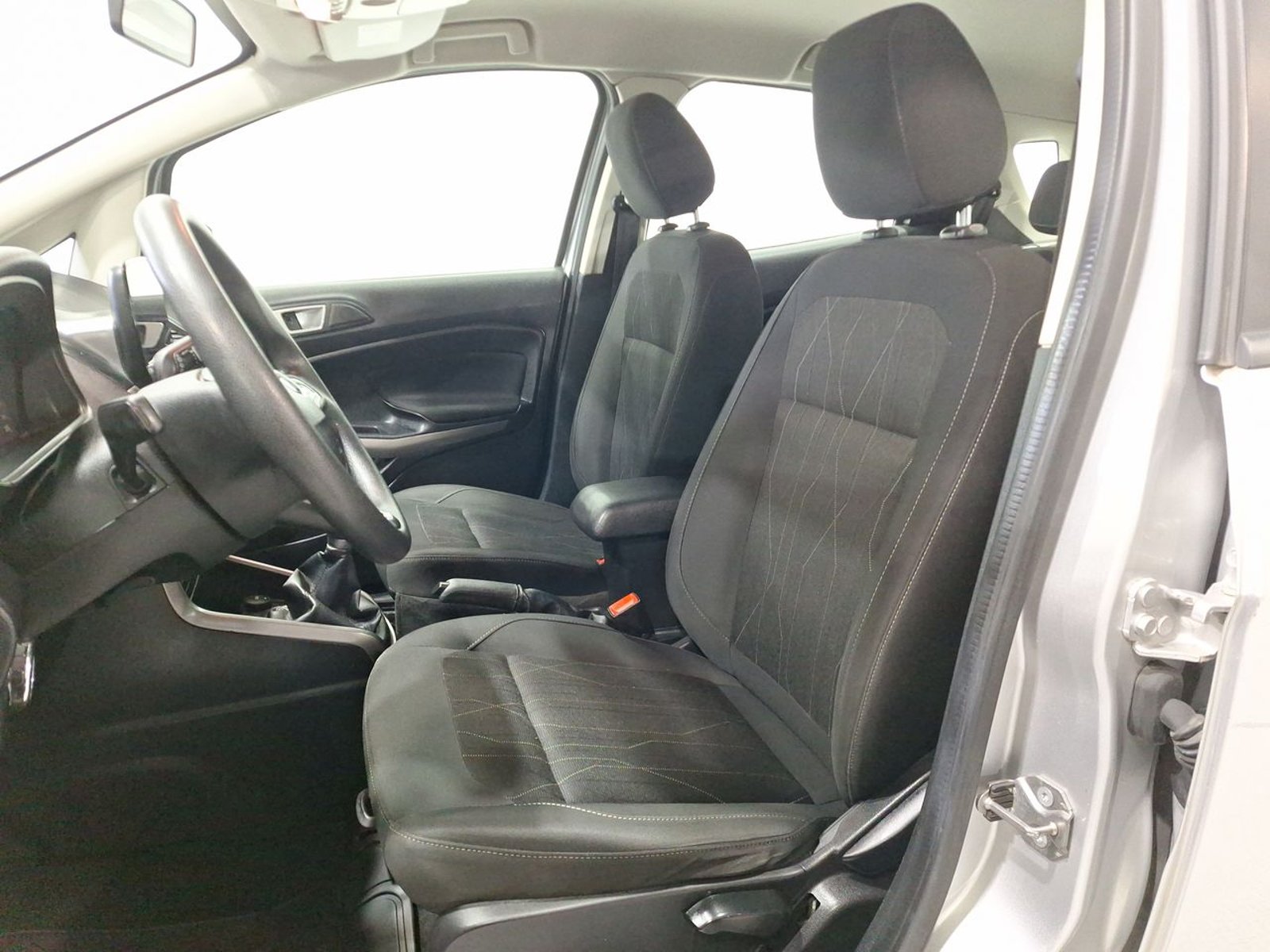 Ford ECOSPORT 1.5 2019 - Imagen 18 de 20