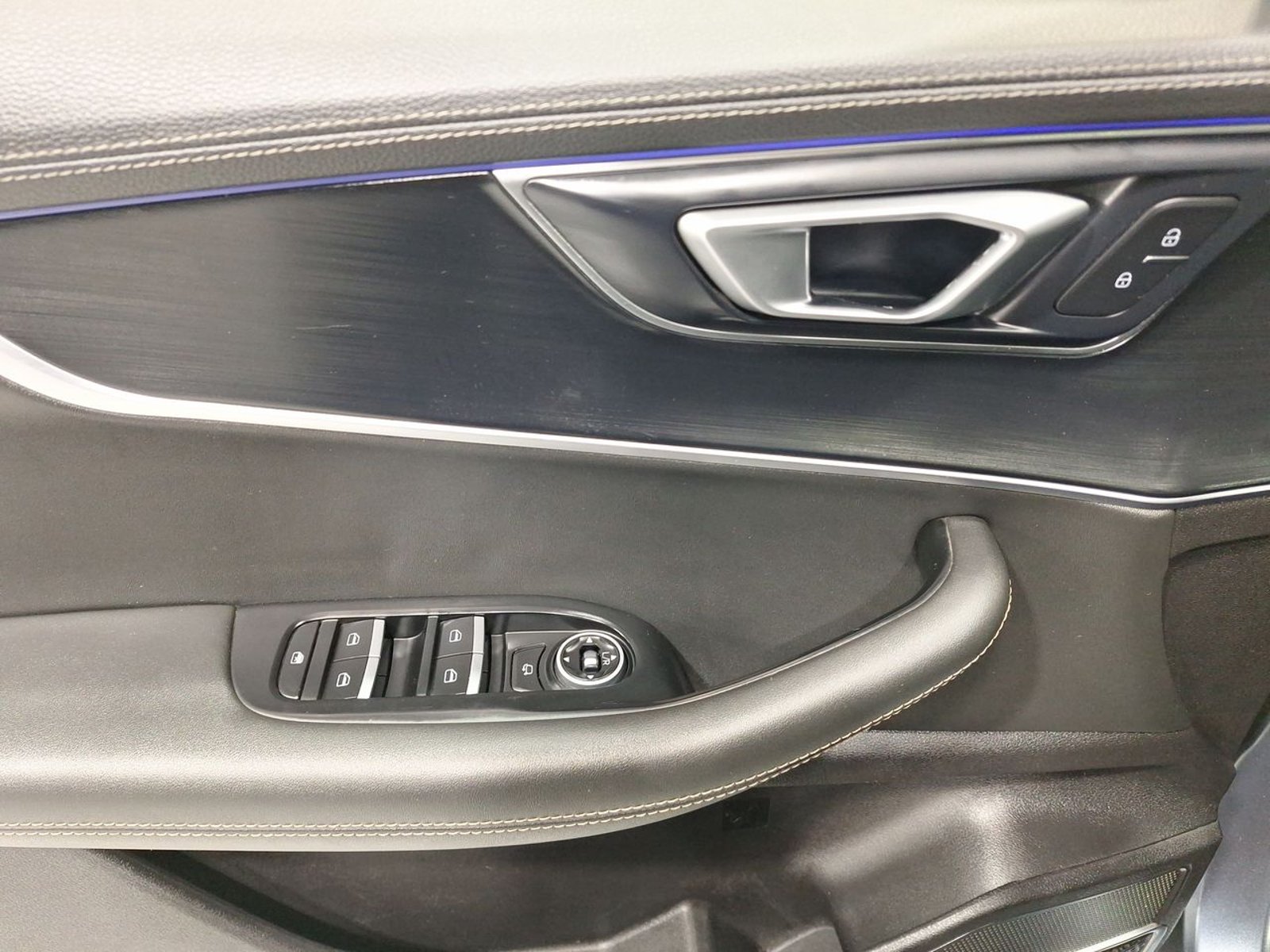 Chery TIGGO 8 GLX DCT 2022 - Imagen 16 de 20