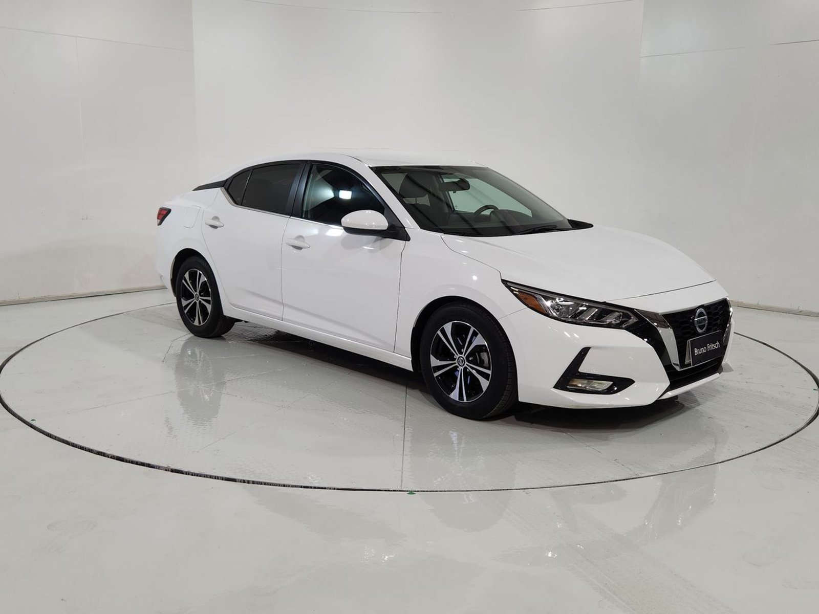 Nissan SENTRA SENSE MT 2024 - Imagen 15 de 20