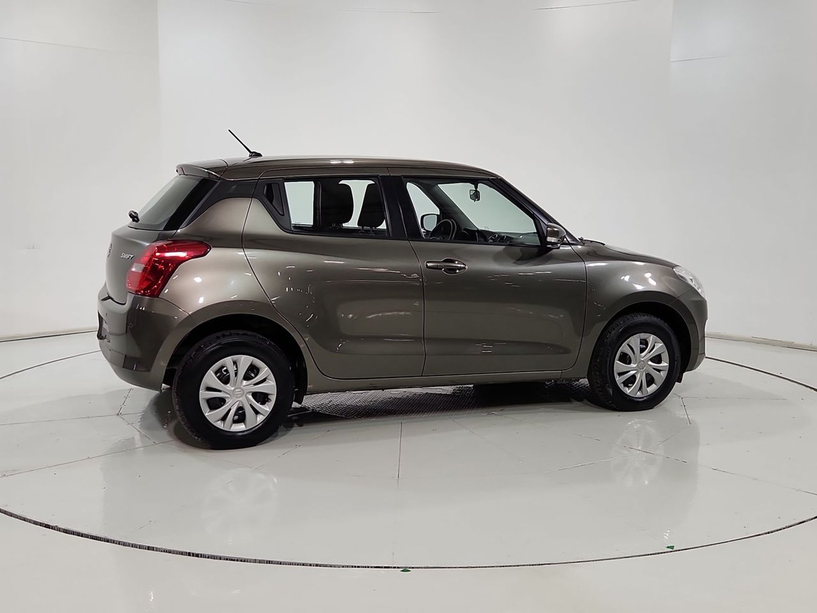 Suzuki SWIFT GL HB 1.2 2022 - Imagen 12 de 20