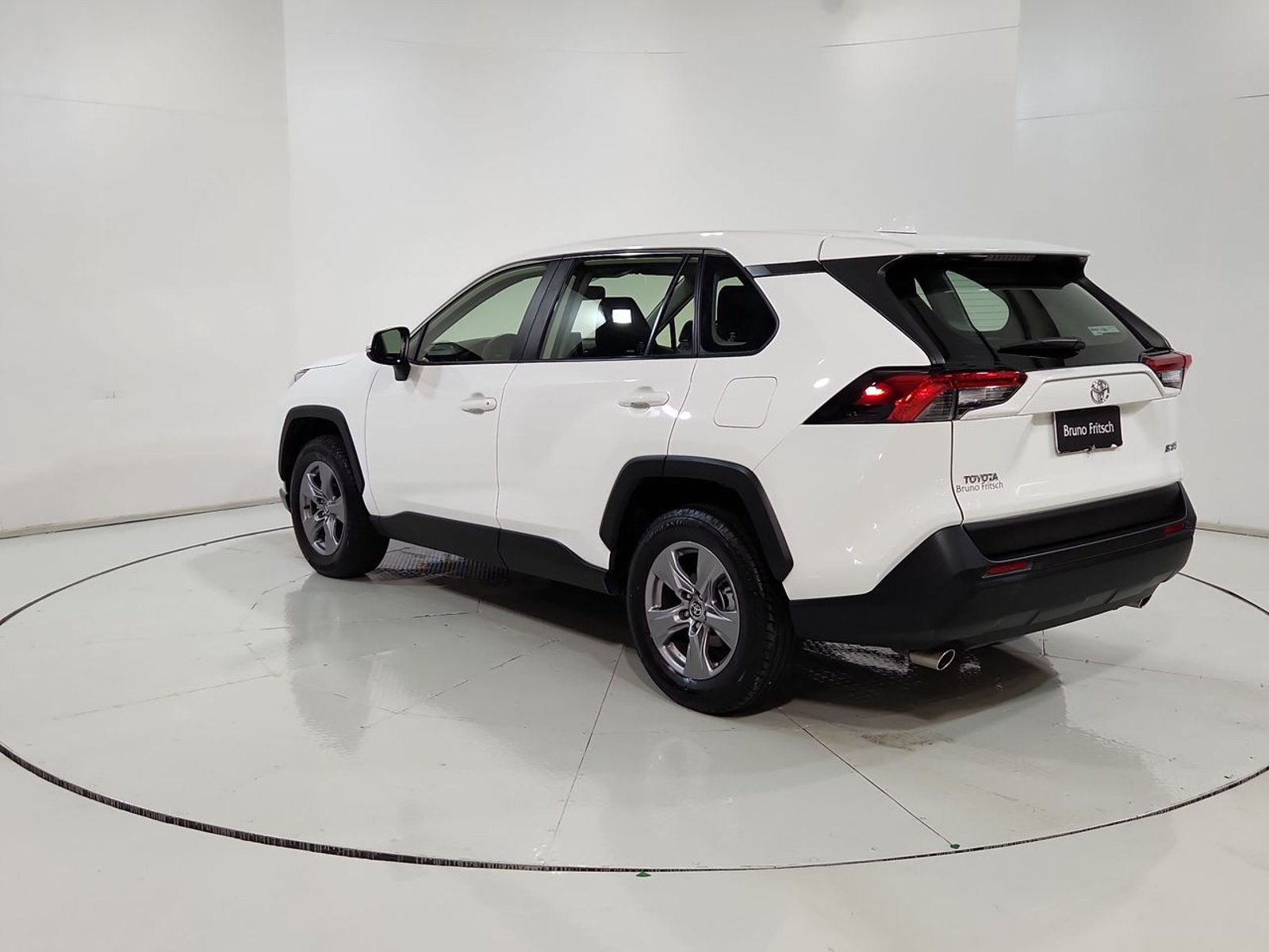 Toyota RAV4 4X2 2.0 AUT 2023 - Imagen 7 de 20