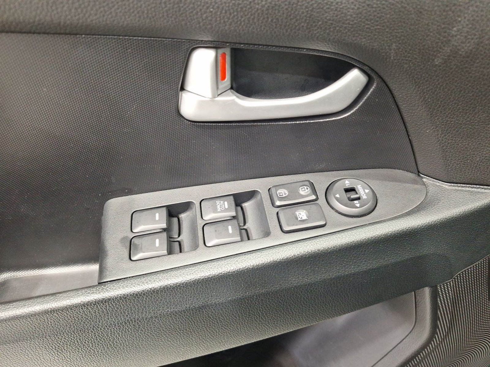 Kia SPORTAGE LX 2.0 AT 2016 - Imagen 16 de 20