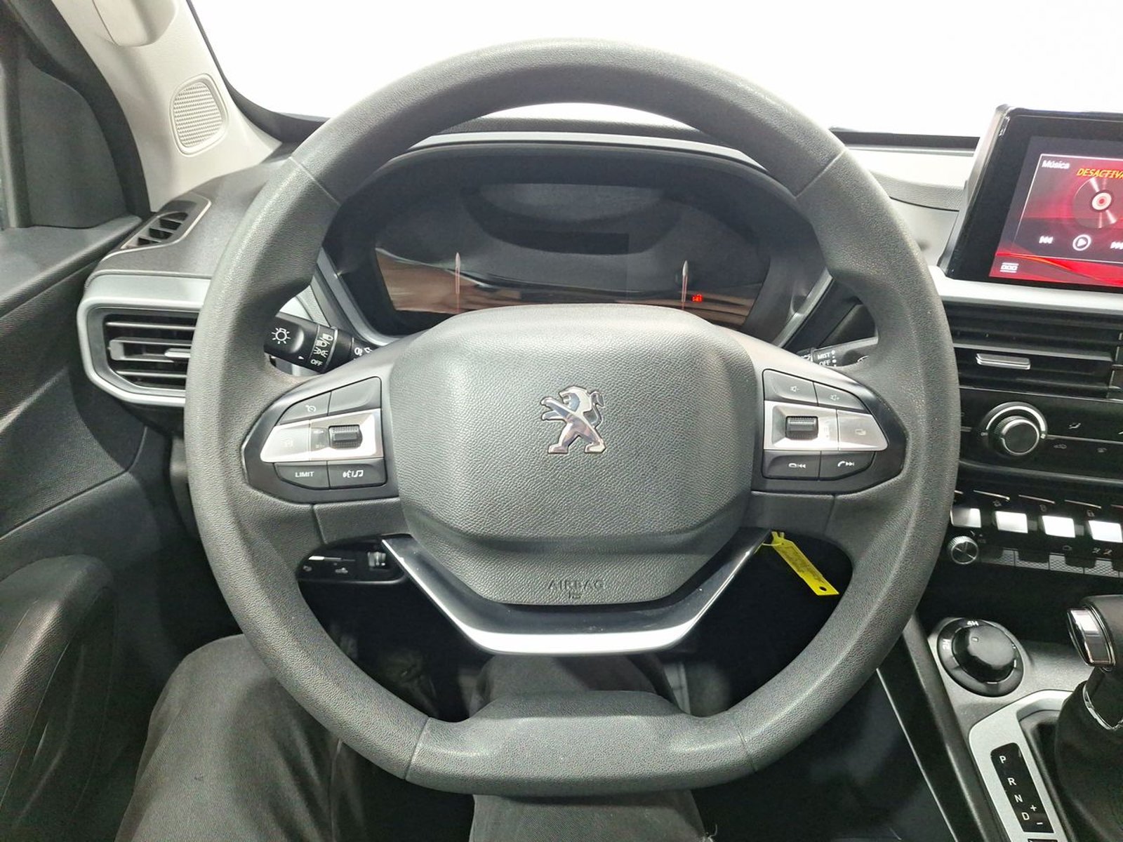 Peugeot LANDTREK BLUEHDI 4X4 2.2 AUT 2024 - Imagen 19 de 20