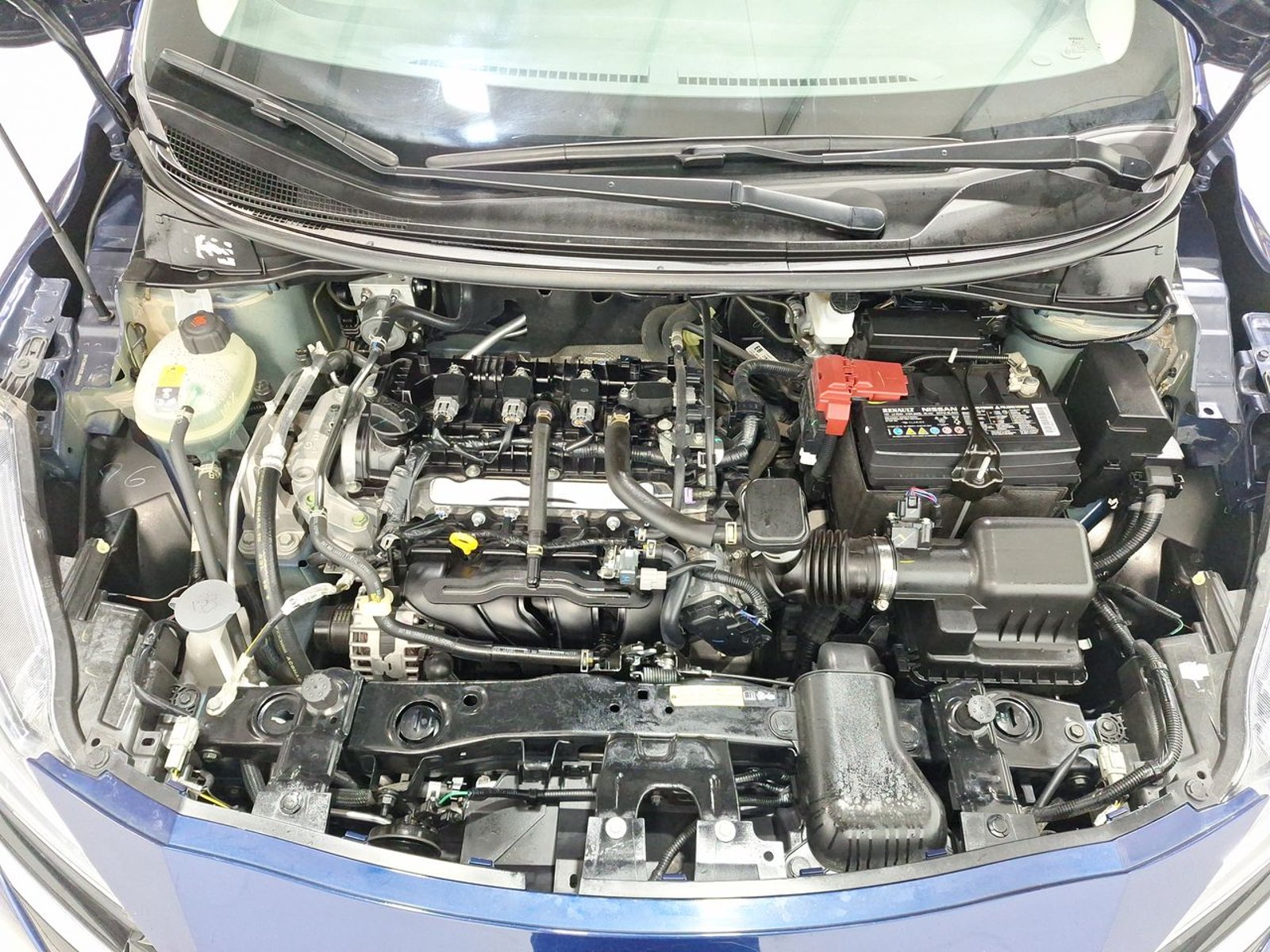 Nissan VERSA MT 4X2 1.6 2024 - Imagen 15 de 20