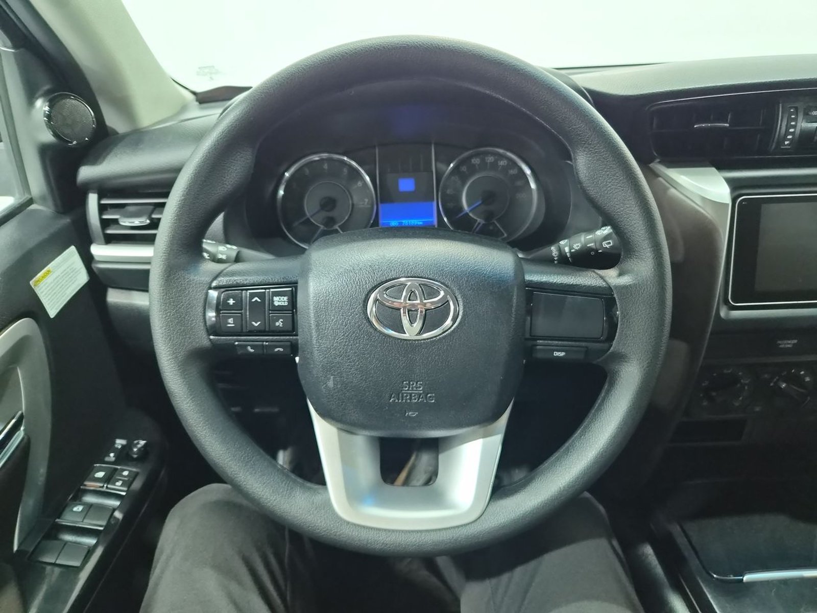 Toyota FORTUNER 2.7 AUT 2018 - Imagen 19 de 20