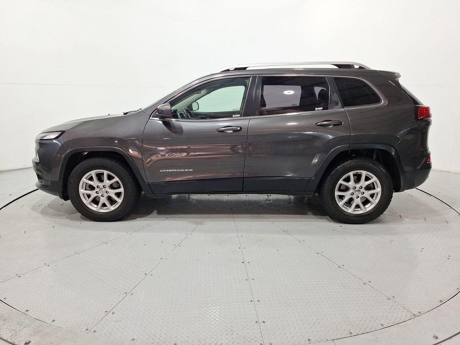 Jeep CHEROKEE LTD 4X4 3.2 AUT 2018 - Imagen 4 de 20