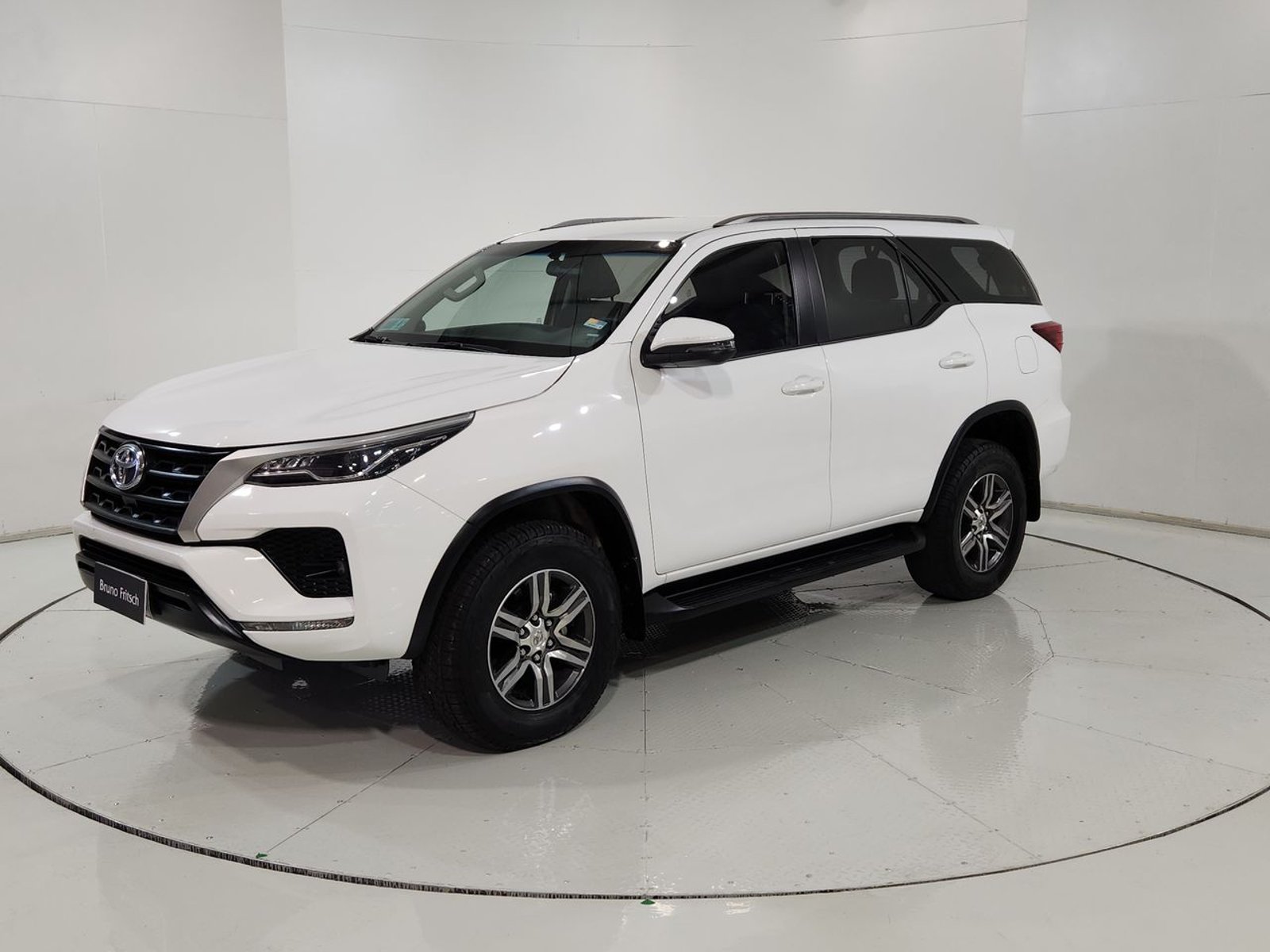 Toyota FORTUNER 2.7 2022 - Imagen 3 de 20