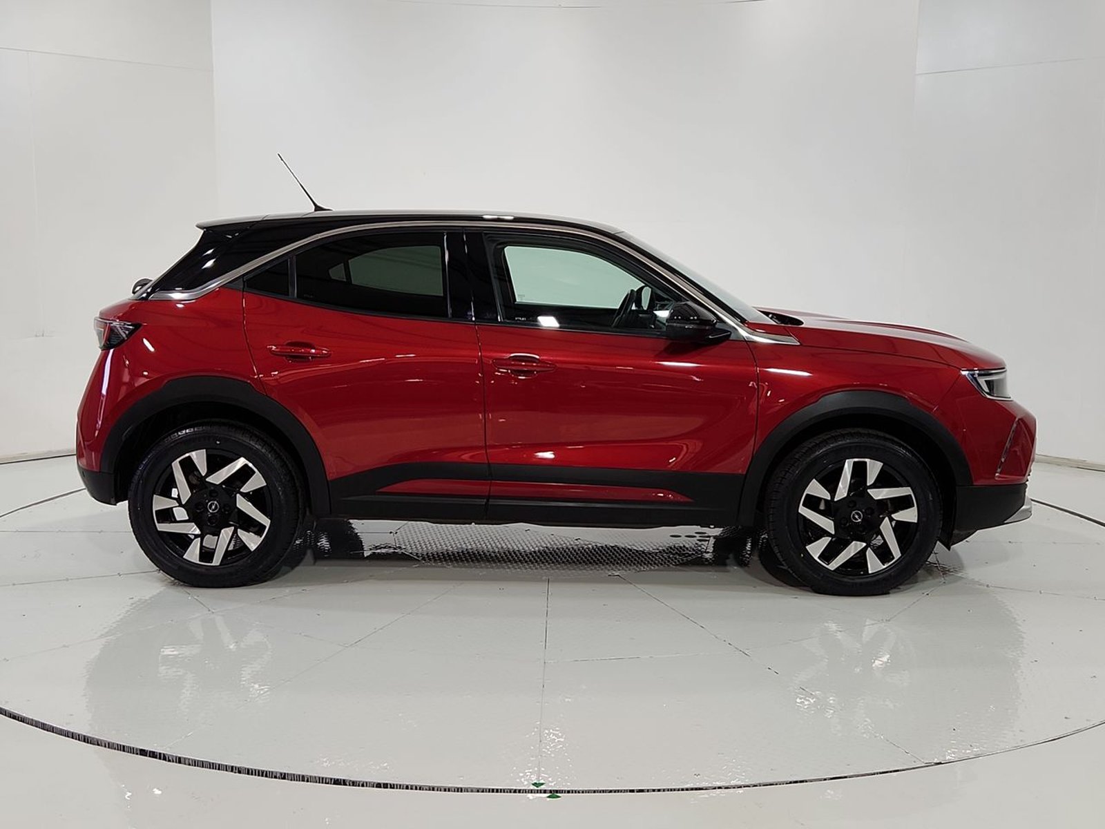 Opel MOKKA 1.2T AUT 2023 - Imagen 13 de 20