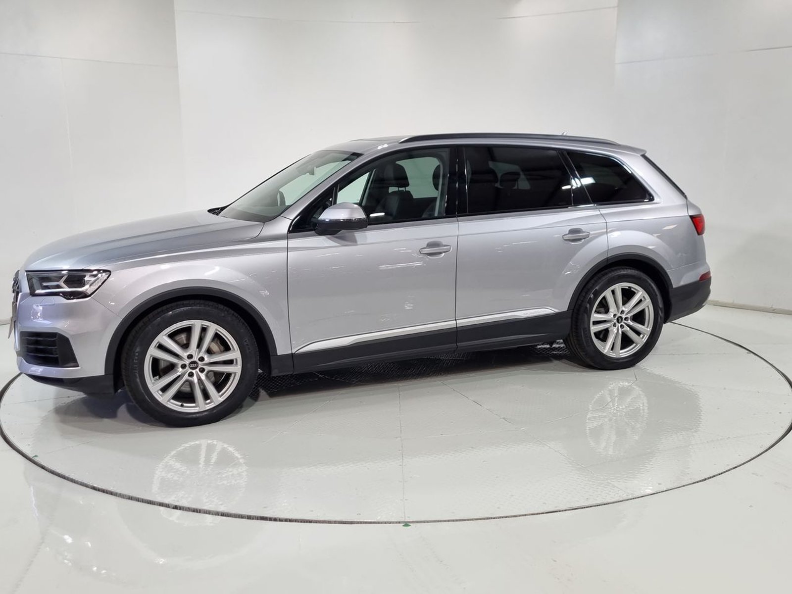 Audi Q7 55 TFSI 4X4 3.0 AUT 2023 - Imagen 4 de 20