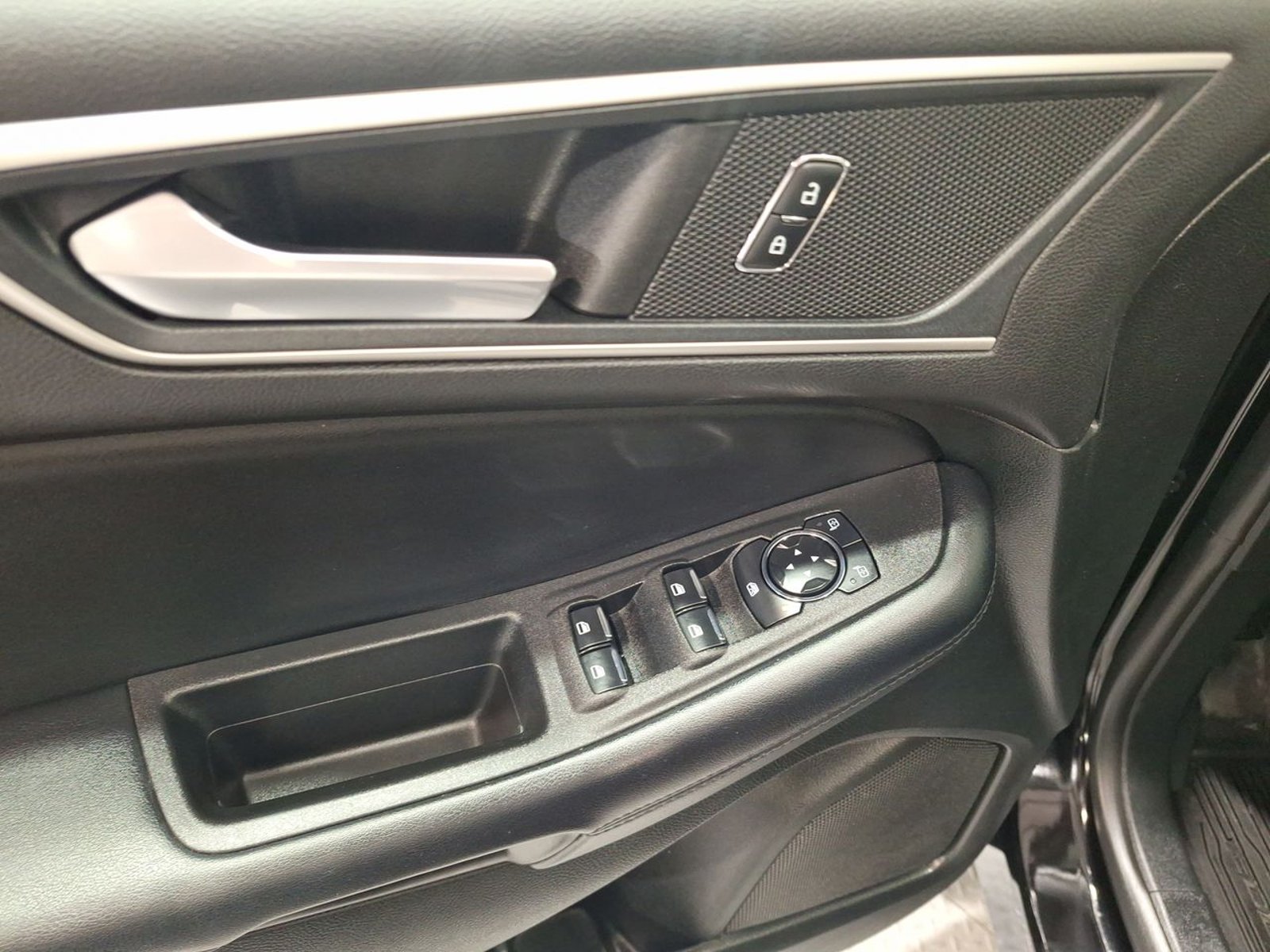 Ford EDGE AWD 2.0 CVT 2024 - Imagen 16 de 20