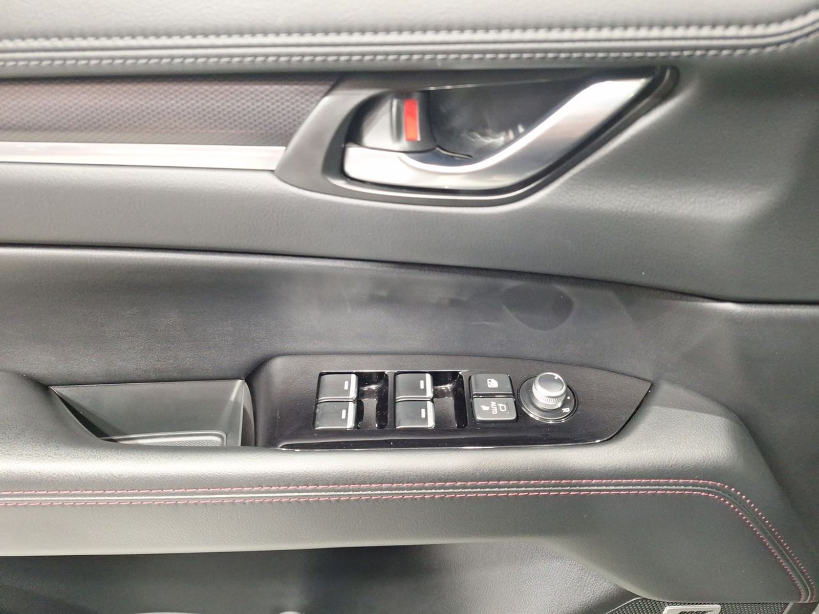 Mazda CX-5 2025 - Imagen 16 de 20