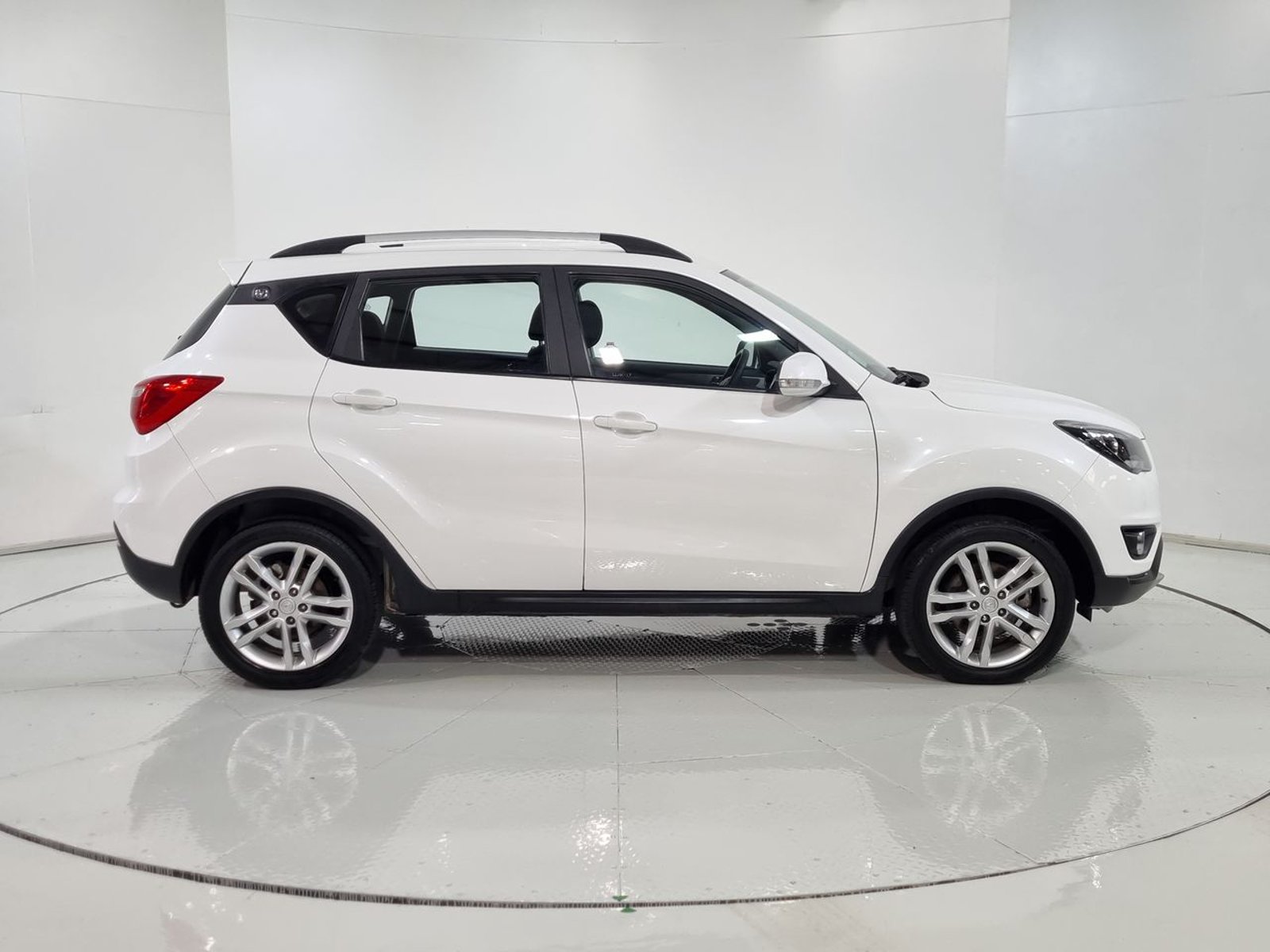 Changan CS35 NEW CS35 1.6 2019 - Imagen 13 de 20