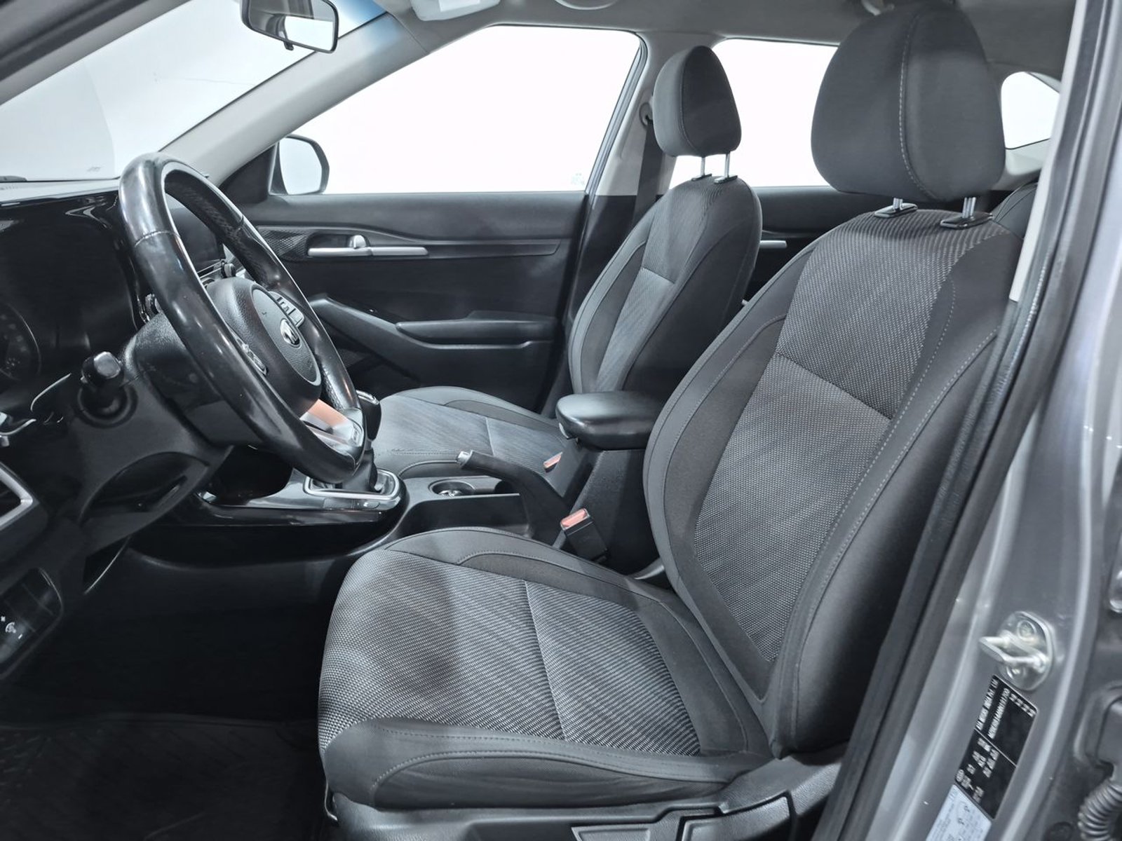 Kia SELTOS MPI 6MT 1.6 2021 - Imagen 18 de 20