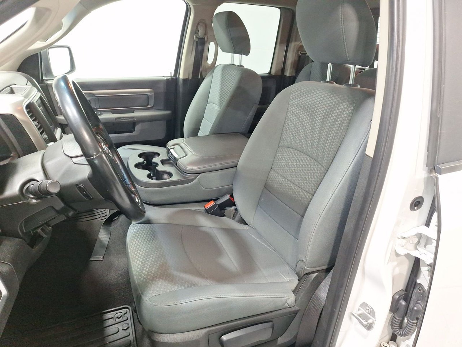Dodge 1500 NEW 1500  DCAB 4X4 3.6 AUT 2019 - Imagen 18 de 20