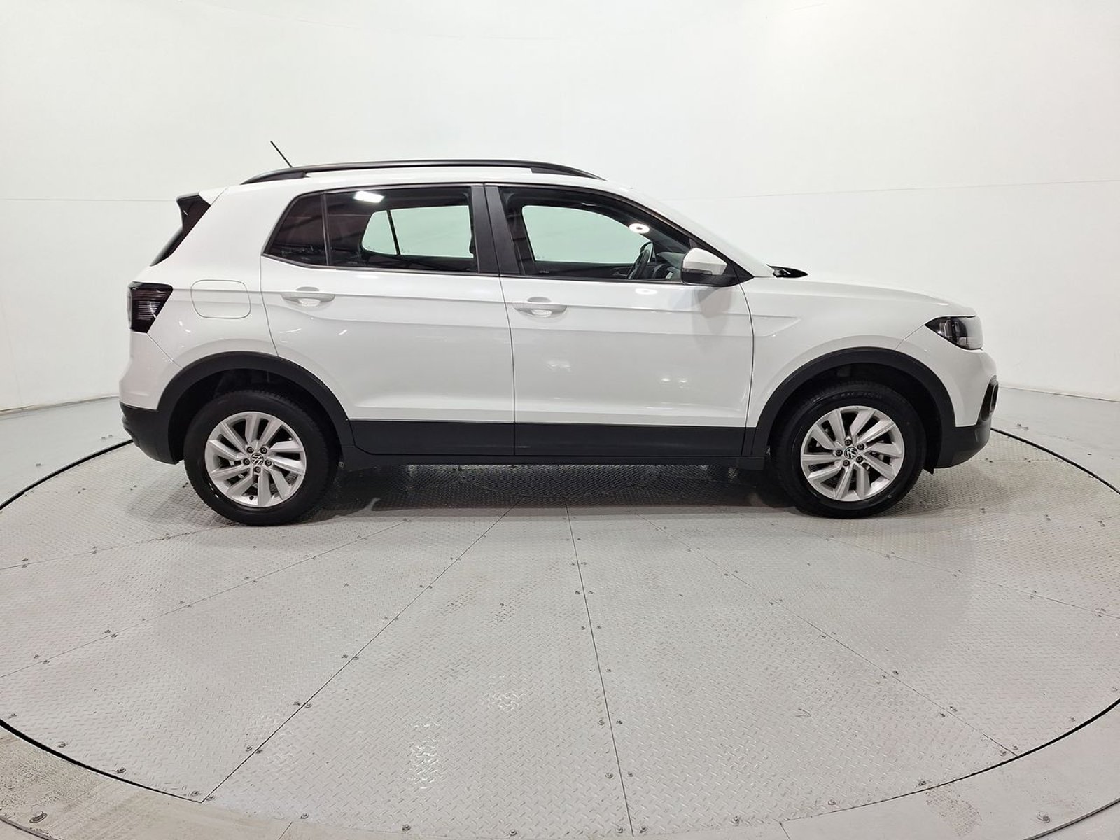 Volkswagen T-CROSS T CROSS TSI 1.0 2023 - Imagen 10 de 20