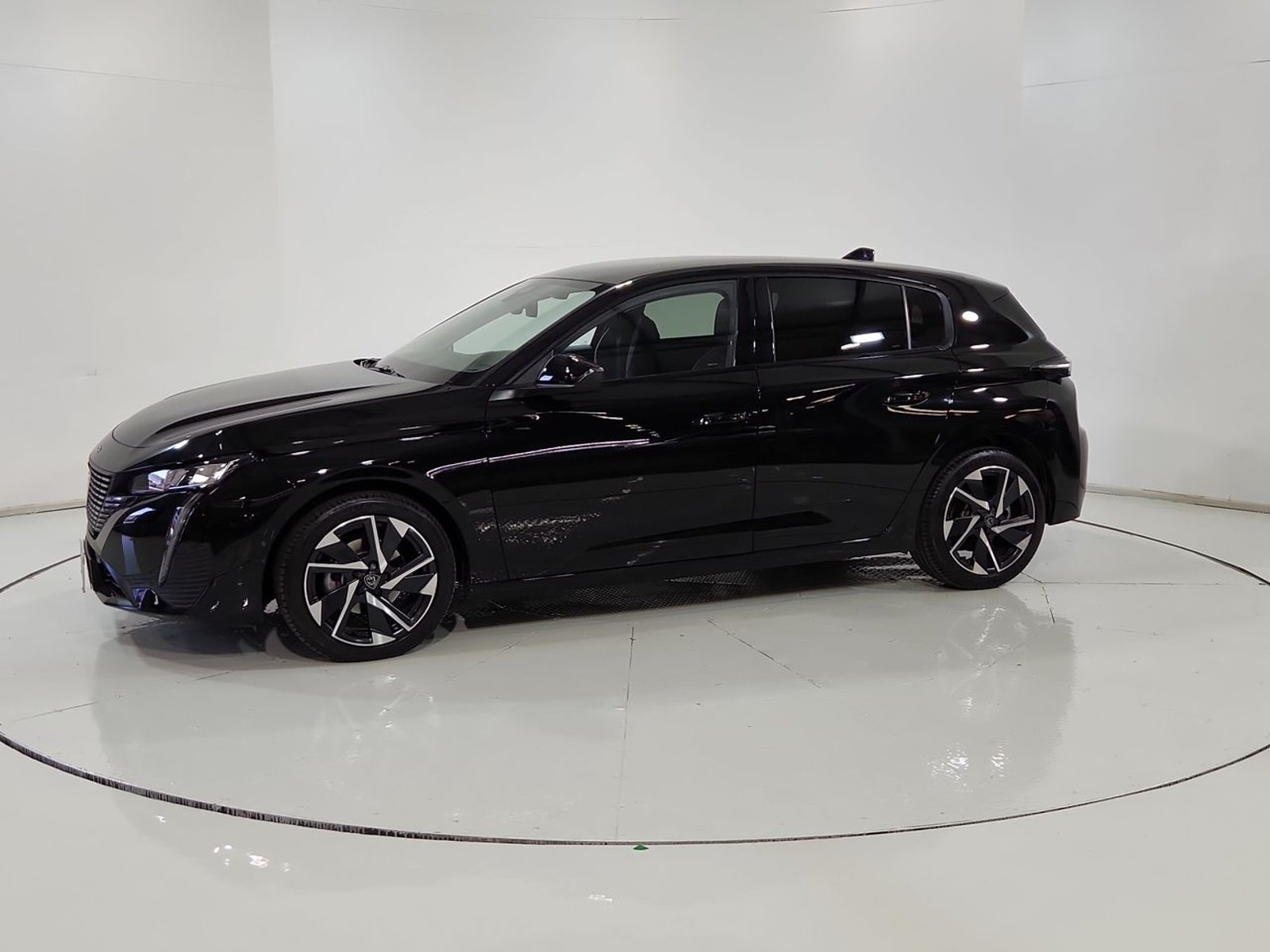 Peugeot 308 PURETECH 1.2 AUT 2025 - Imagen 4 de 20