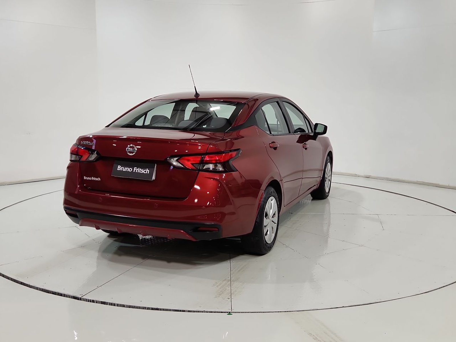 Nissan VERSA MT 1.6 2023 - Imagen 10 de 20