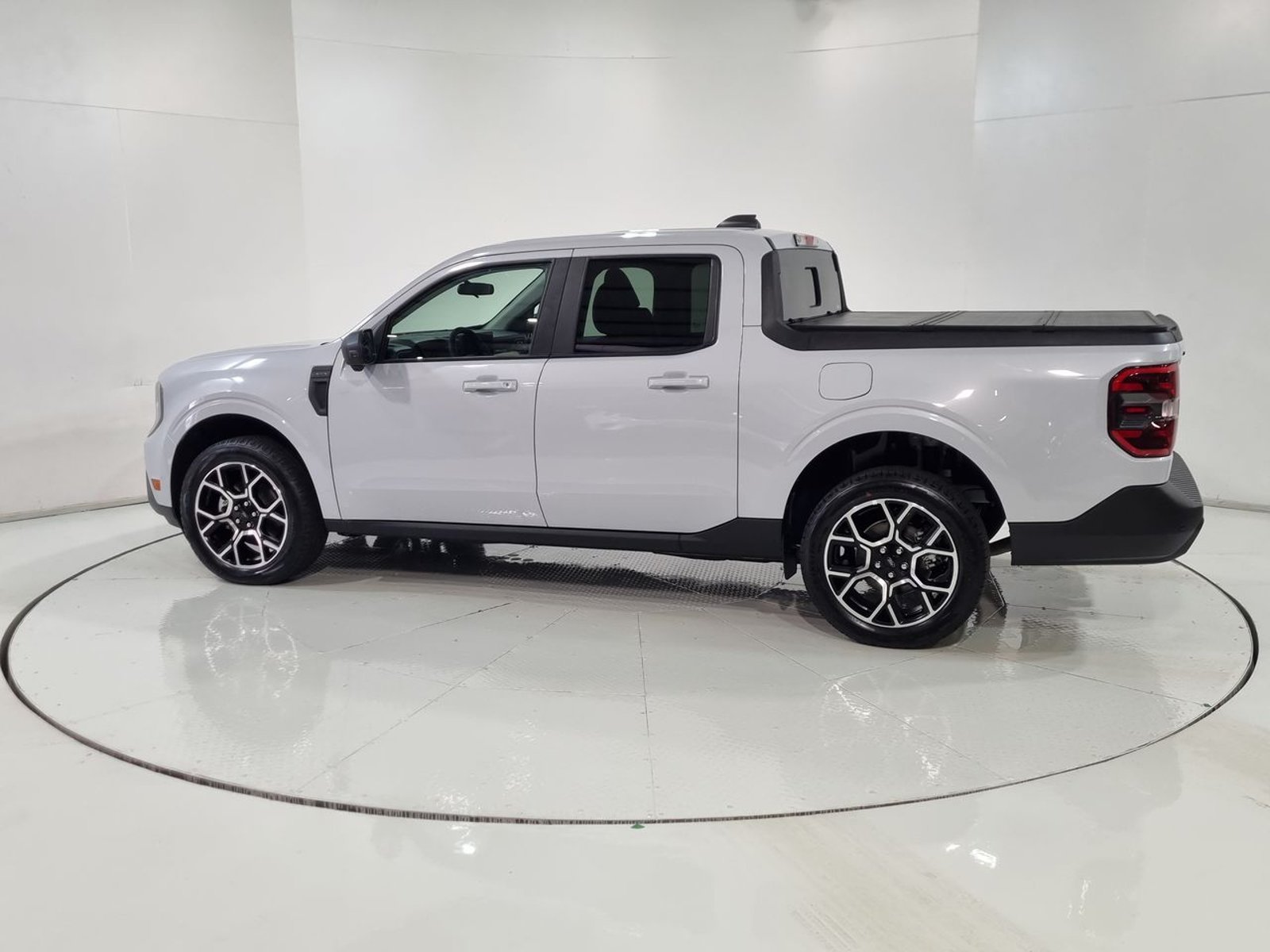 Ford MAVERICK LARIAT 4X4 2.5 AUT 2025 - Imagen 6 de 20