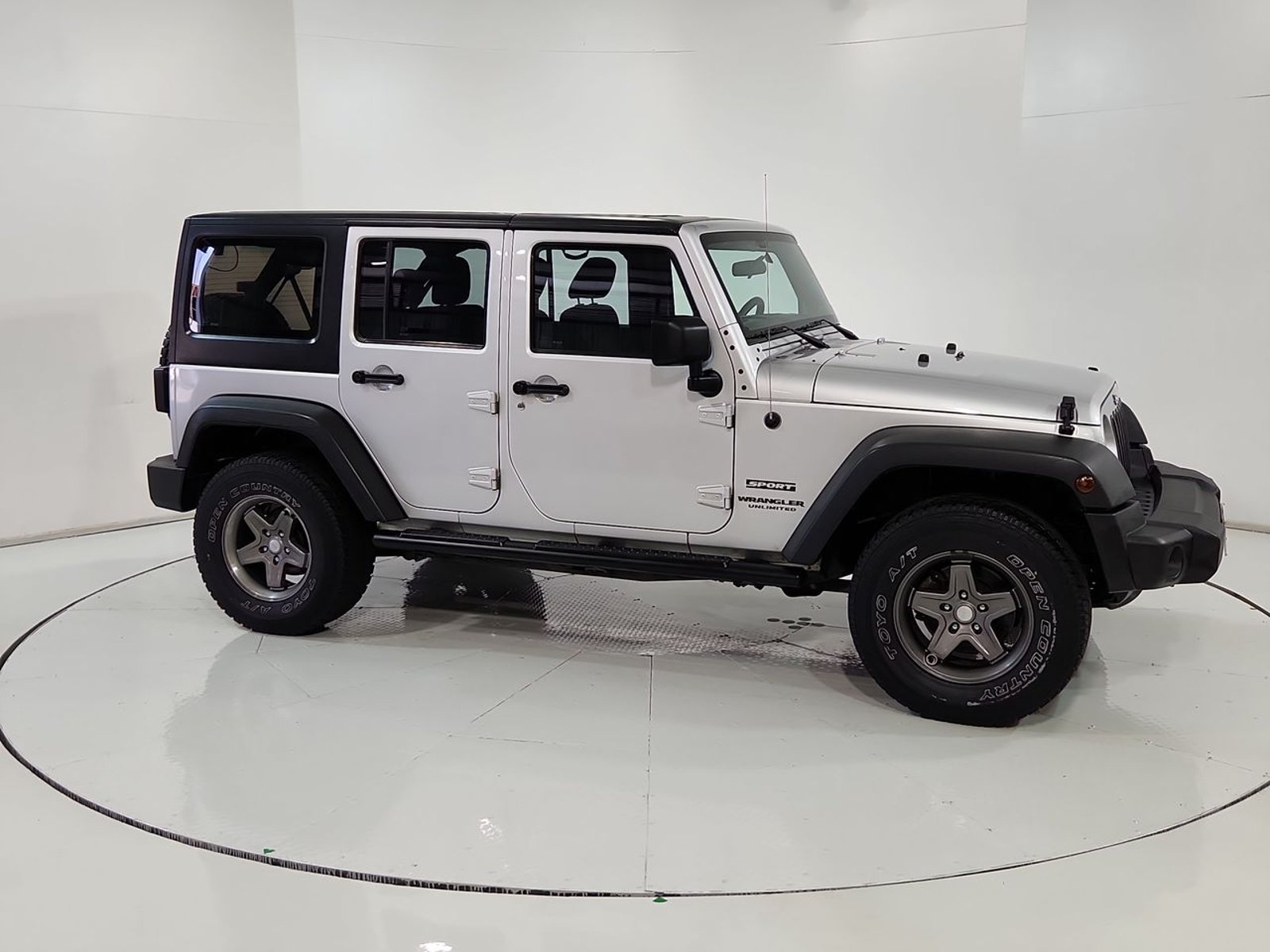 Jeep WRANGLER UNLIMITED SPORT 3.6 AUT 2013 - Imagen 14 de 20