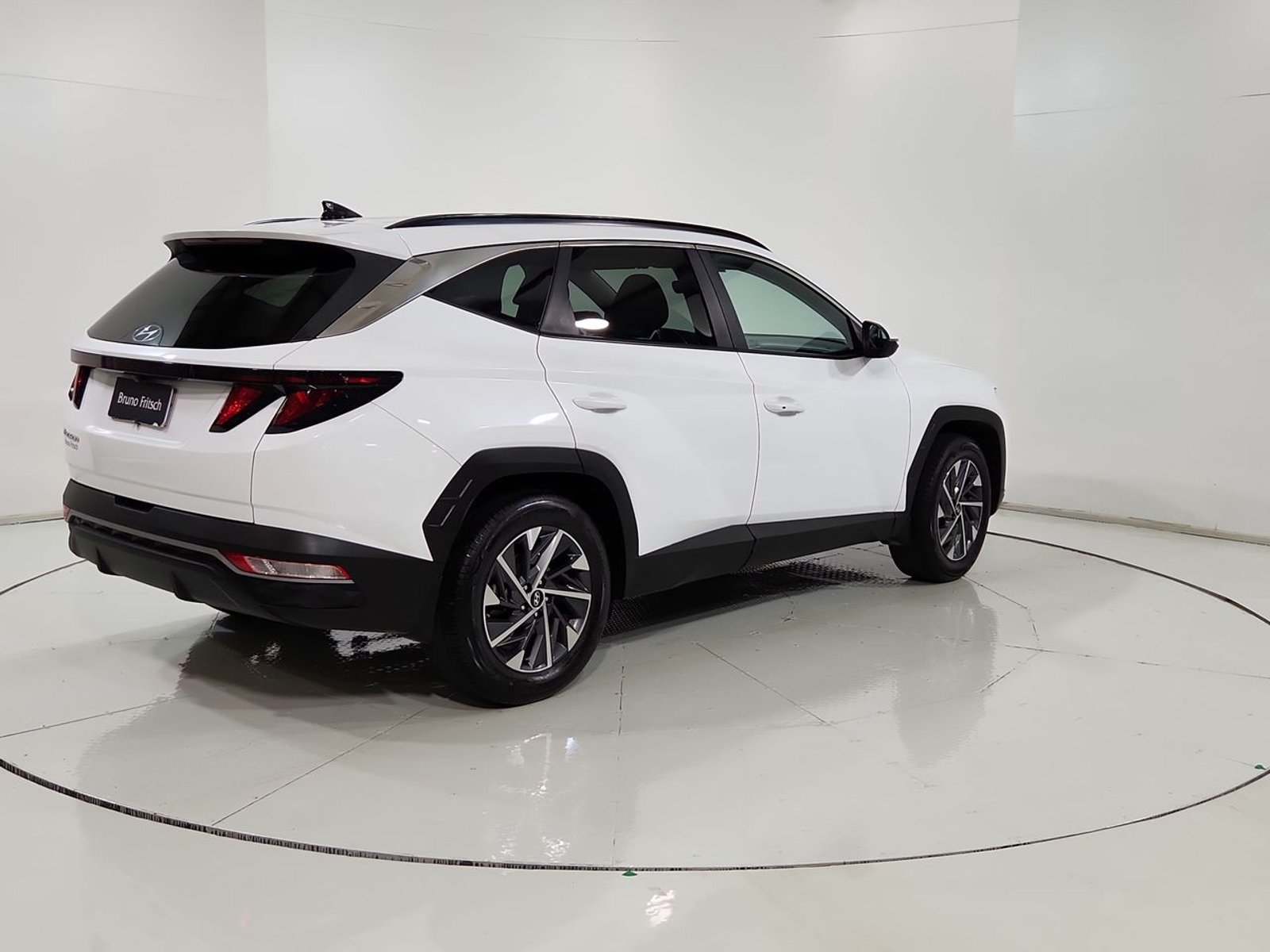 Hyundai TUCSON NX4 MPI 2.0 2024 - Imagen 11 de 20