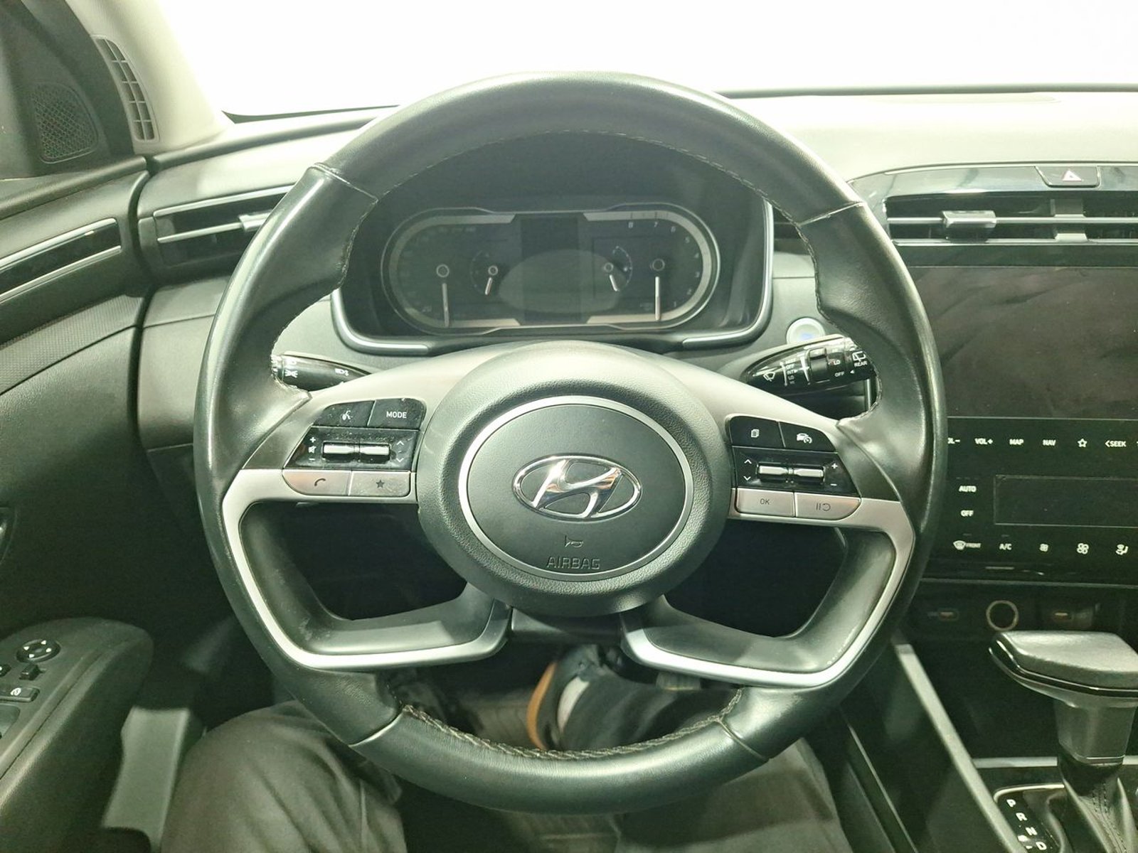 Hyundai TUCSON NX4 2.0 AT 2024 - Imagen 19 de 20