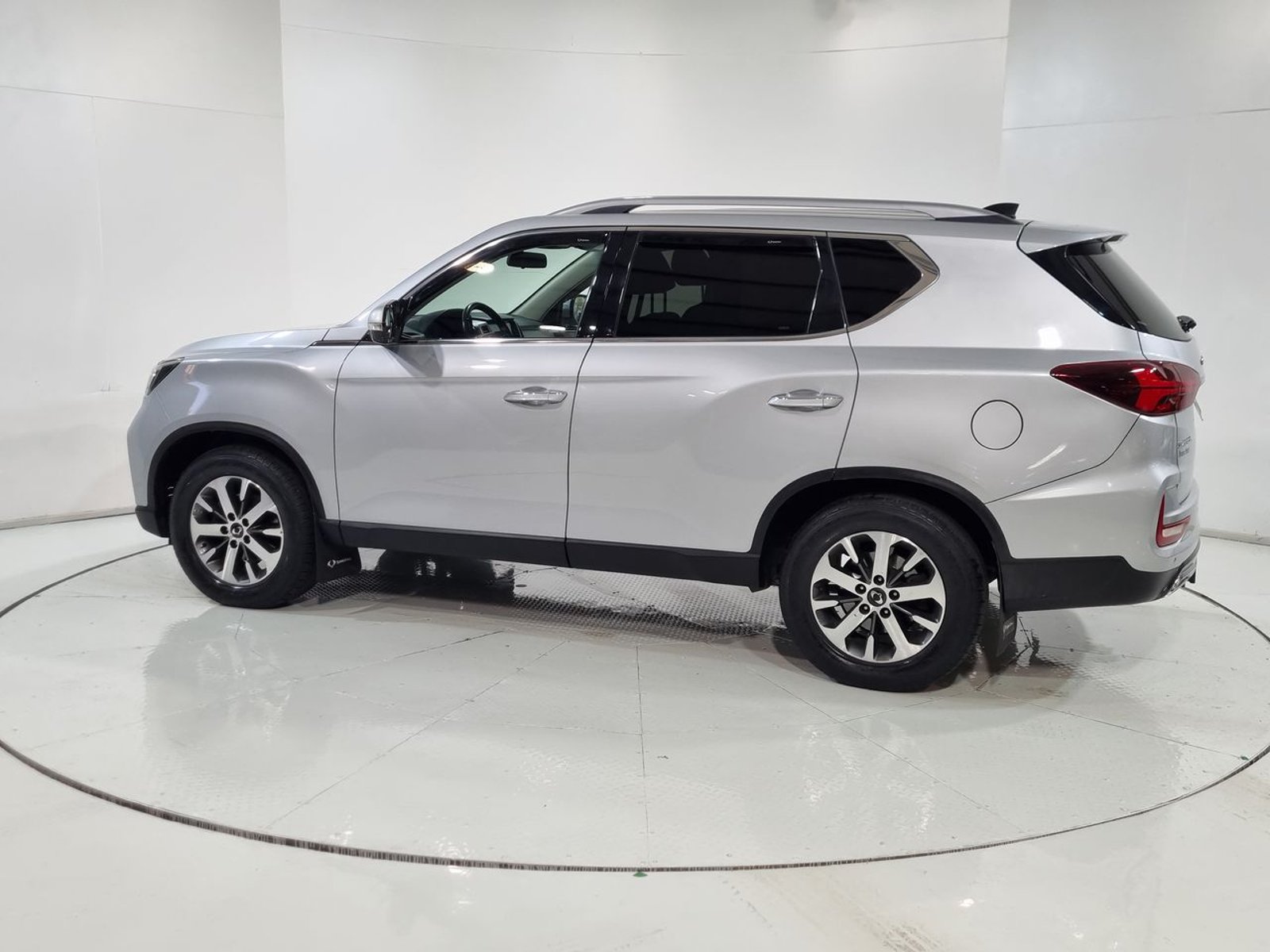 Ssangyong REXTON NEW REXTON GLX TD 2.2 AUT 2022 - Imagen 6 de 20