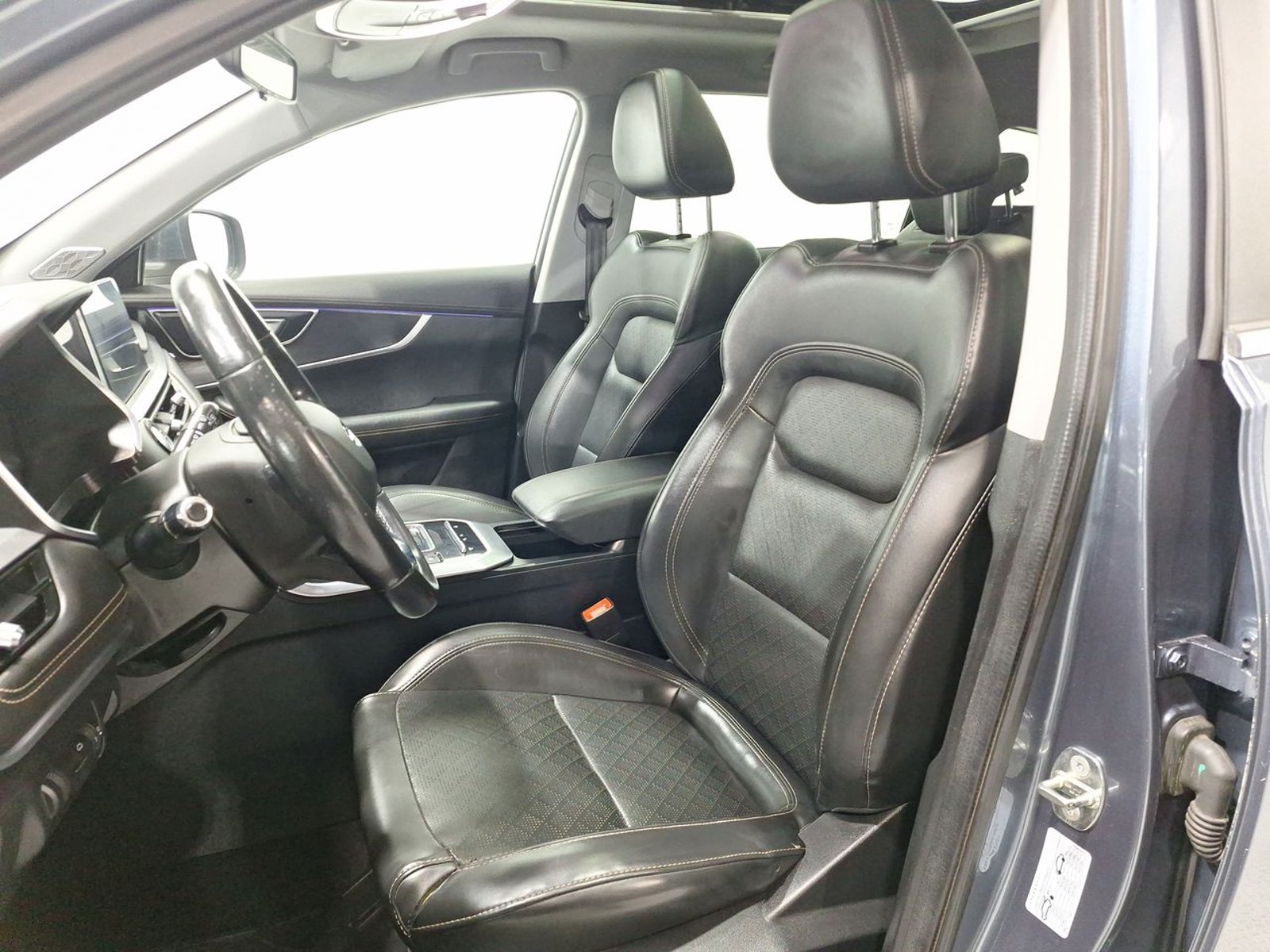 Chery TIGGO 8 GLX DCT 2022 - Imagen 18 de 20