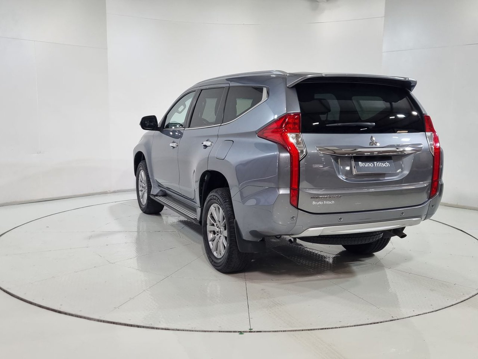 Mitsubishi MONTERO SPORT 3.0 AUT 2017 - Imagen 8 de 20