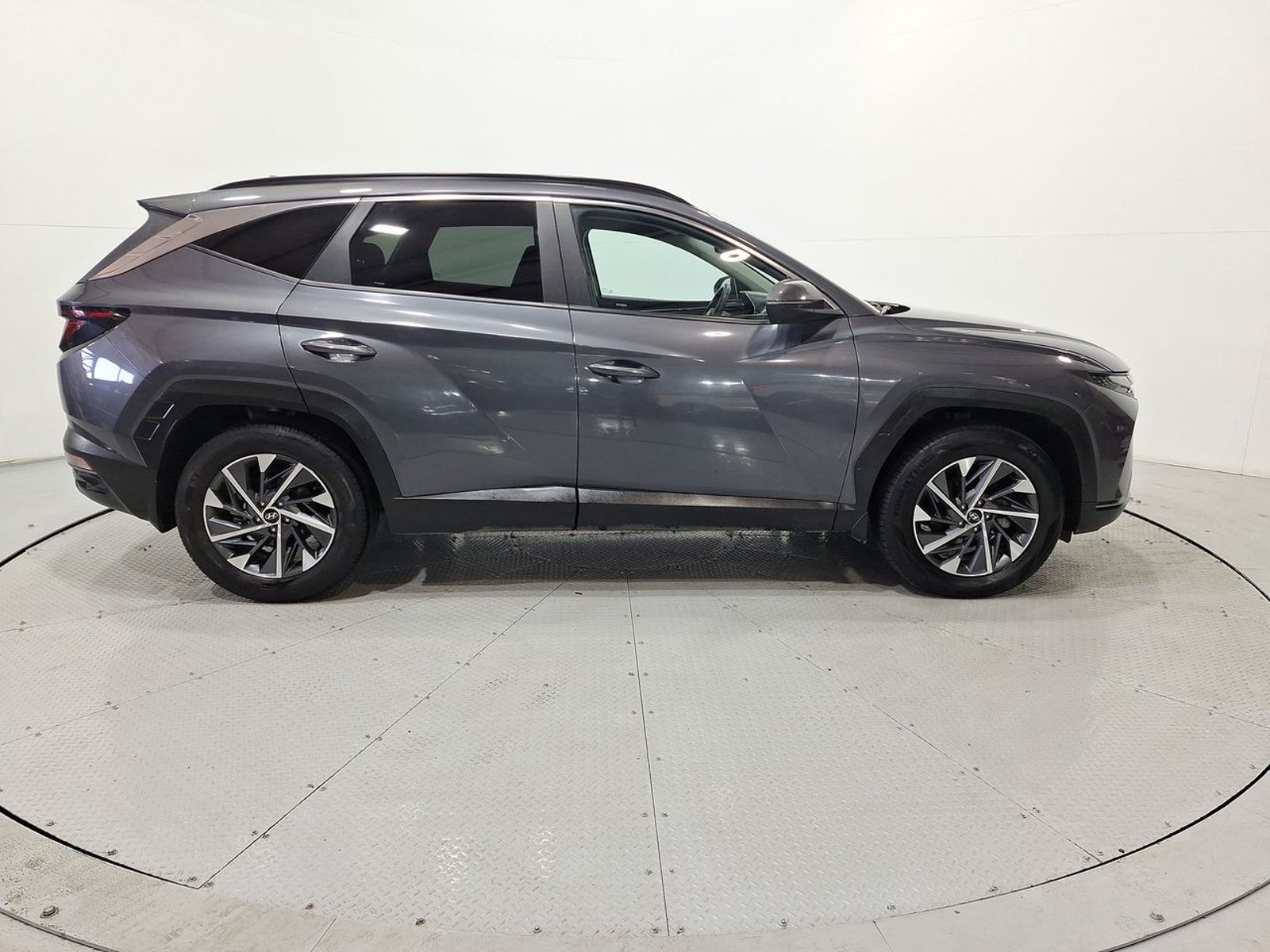 Hyundai TUCSON NX4 MPI 2.0 2024 - Imagen 10 de 20