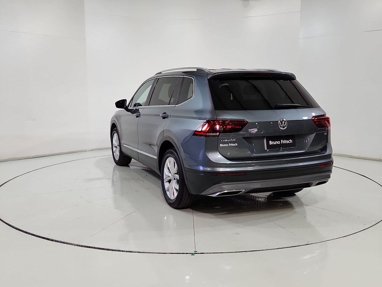 Volkswagen TIGUAN 1.4 AT 2018 - Imagen 8 de 20