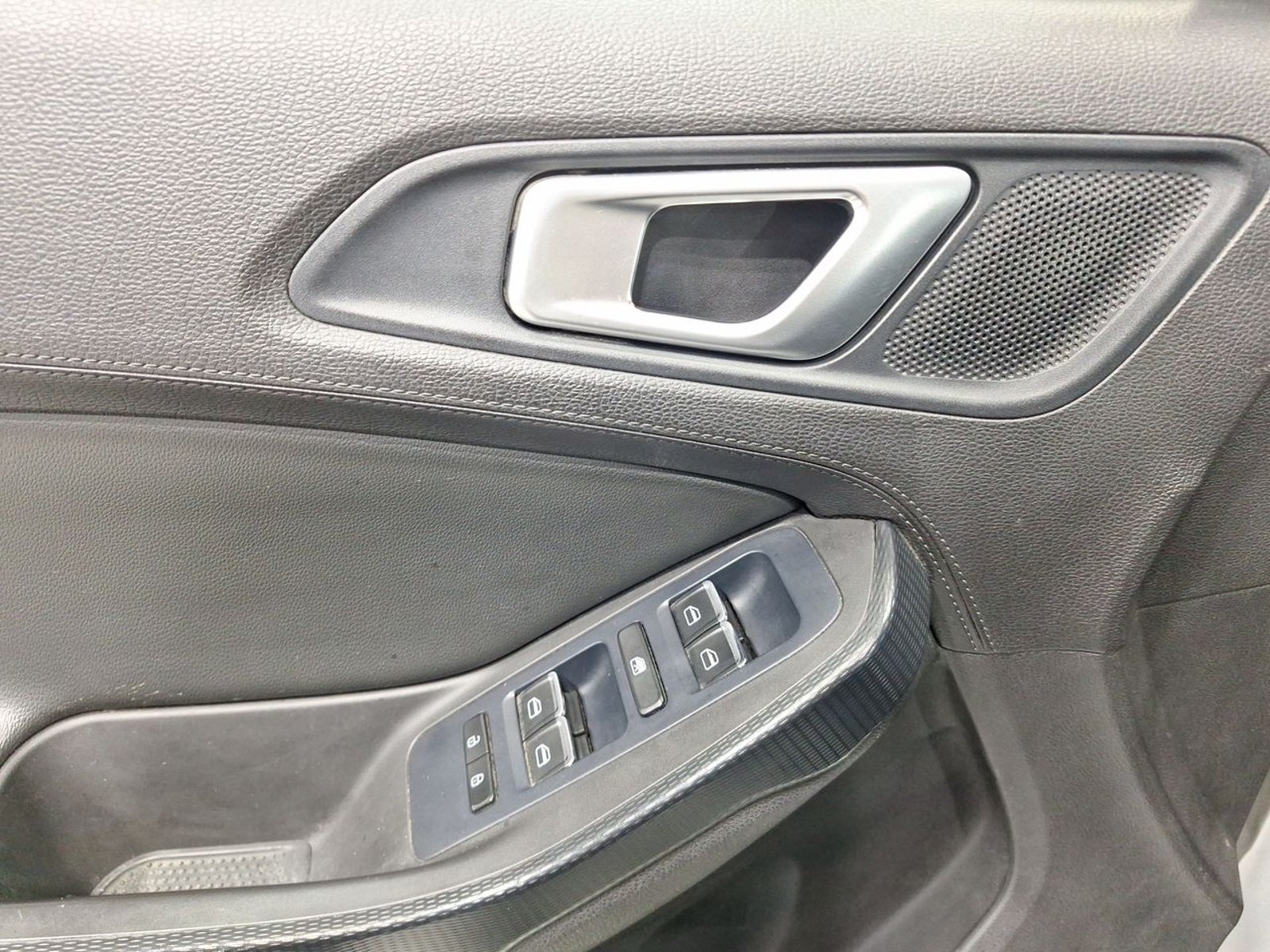 Chery TIGGO 3 CVT 1.5L AUT 2021 - Imagen 16 de 20