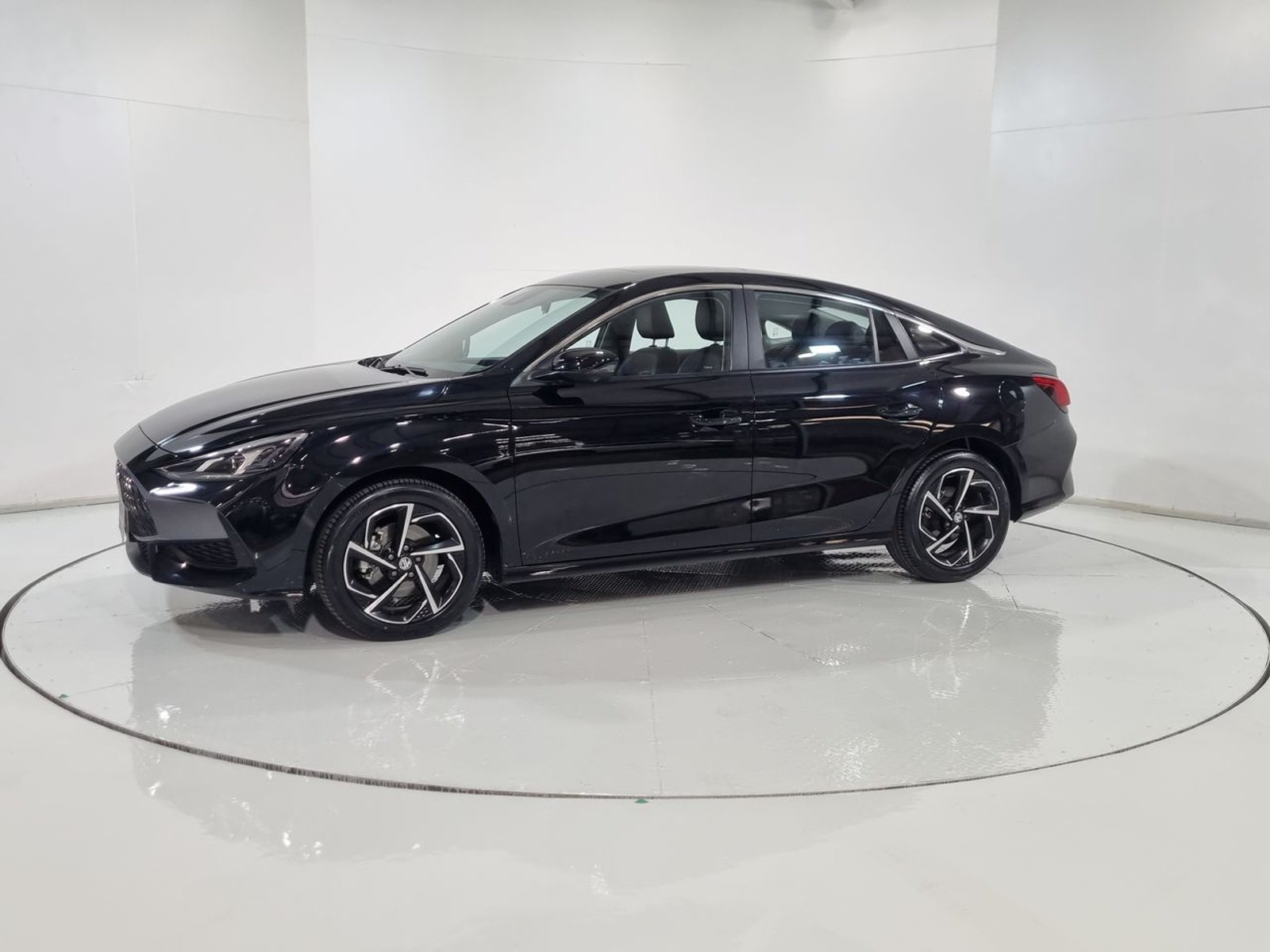 Mg GT MG GT 1.5T DCT DLX 2025 - Imagen 4 de 20