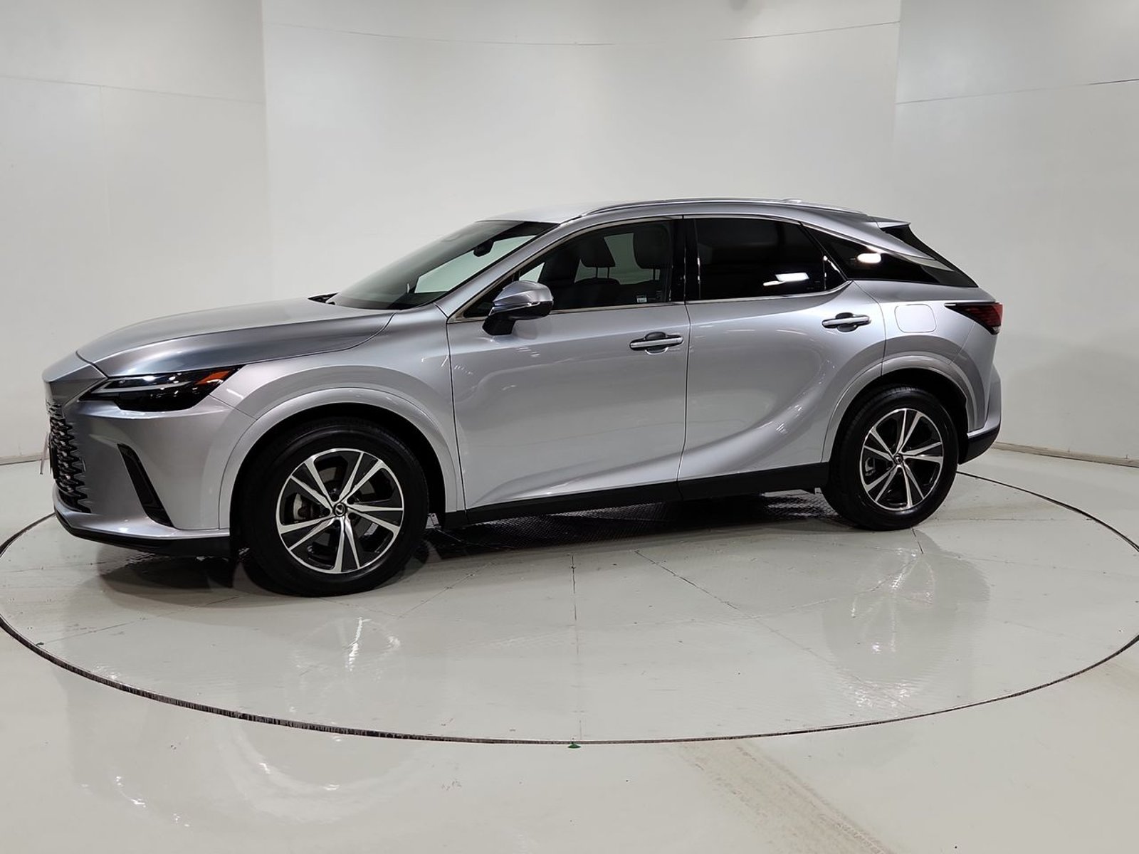 Lexus RX350 RX 350 4X4 2.4 AUT 2024 - Imagen 4 de 20