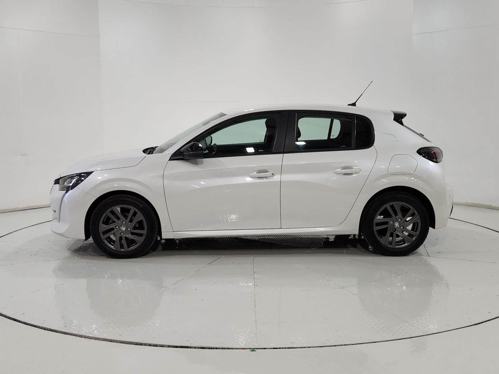 Peugeot 208 PURETECH 75 1.2 2023 - Imagen 5 de 20