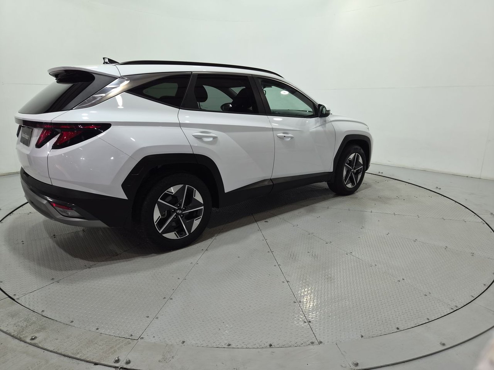 Hyundai TUCSON NX4 2.0 AUT 2025 - Imagen 9 de 20