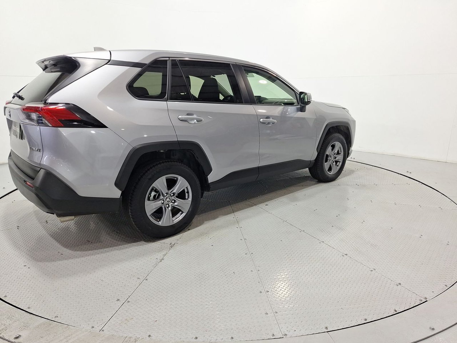 Toyota RAV4 4X2 2.0 2025 - Imagen 9 de 20