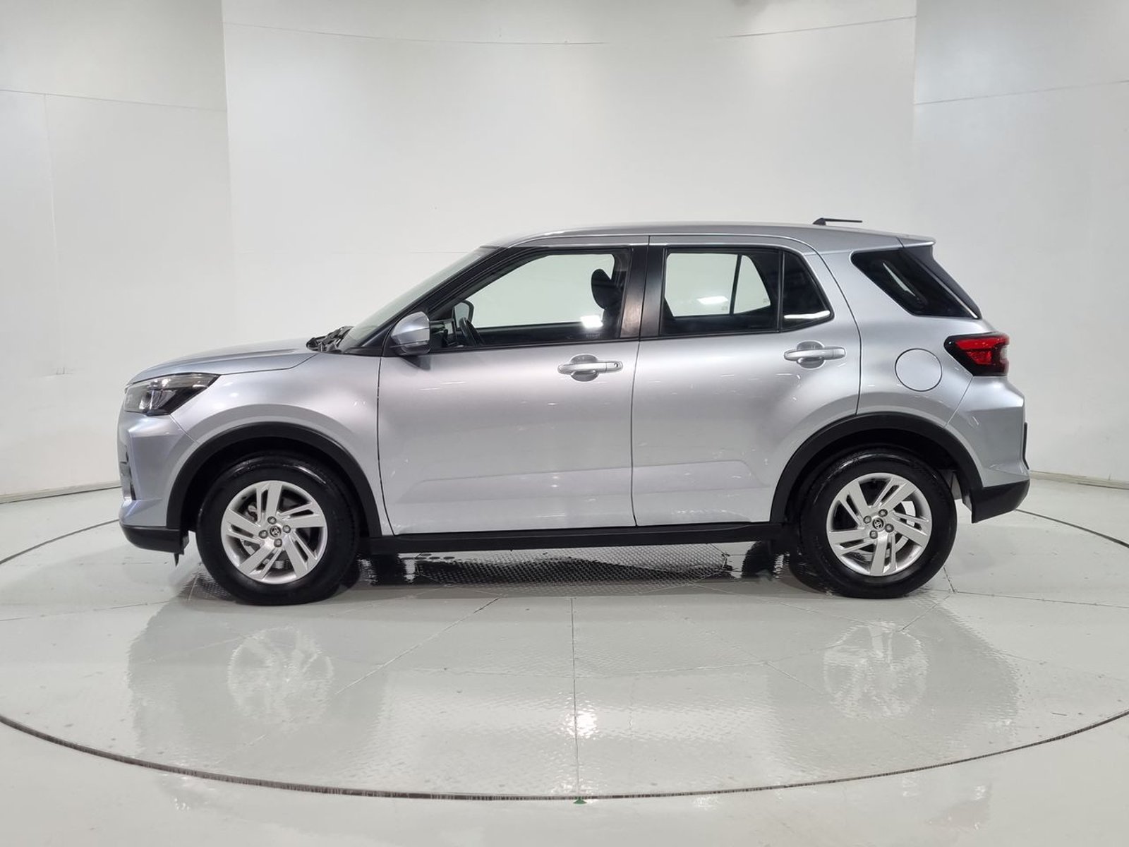 Toyota RAIZE CVT 1.2 AUT 2023 - Imagen 5 de 20