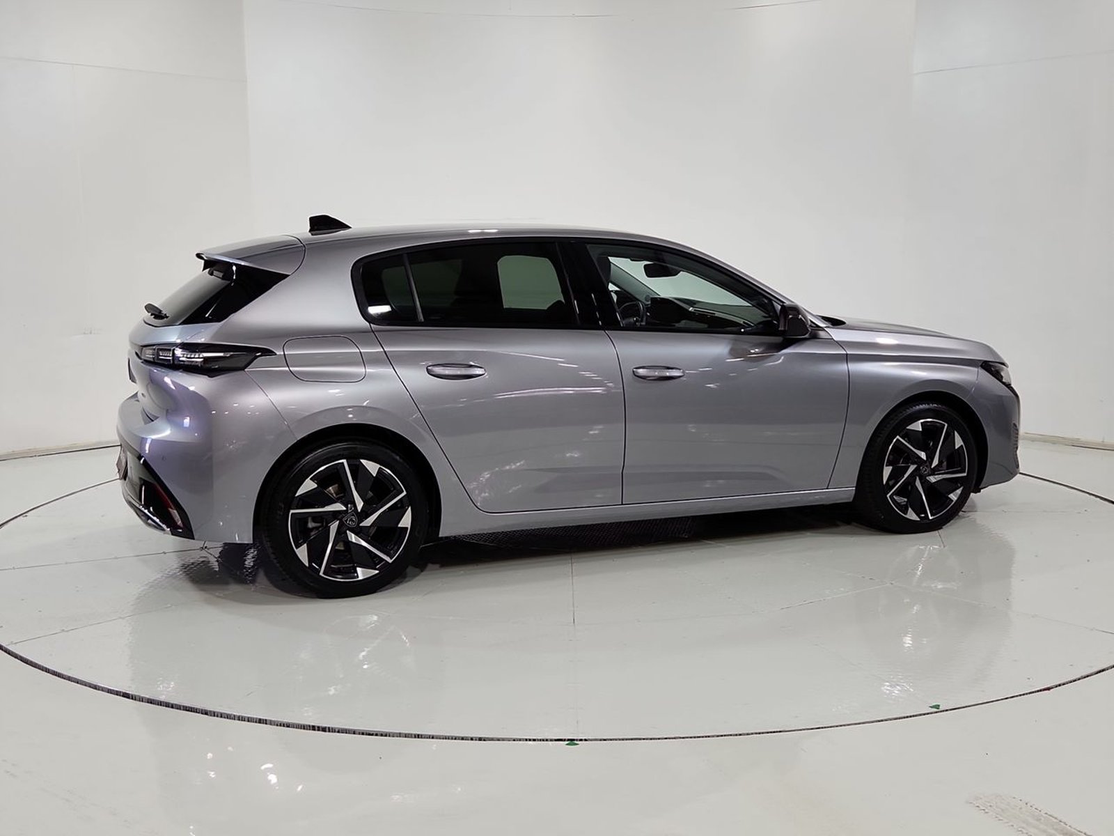 Peugeot 308 BLUEHDI 1.5 AUT 2024 - Imagen 12 de 20