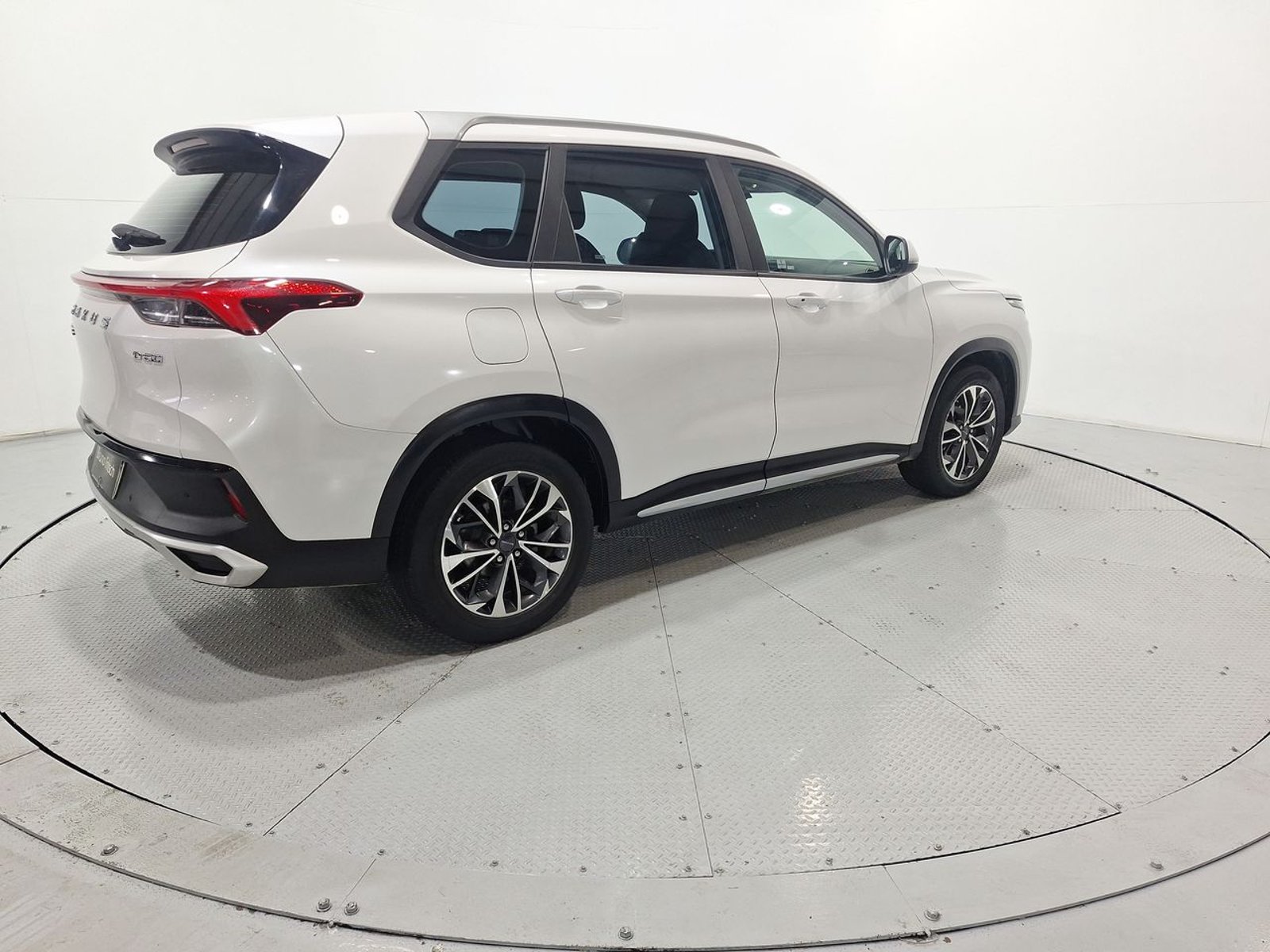 Maxus D60 ELITE 1.5 AUT 2024 - Imagen 9 de 20
