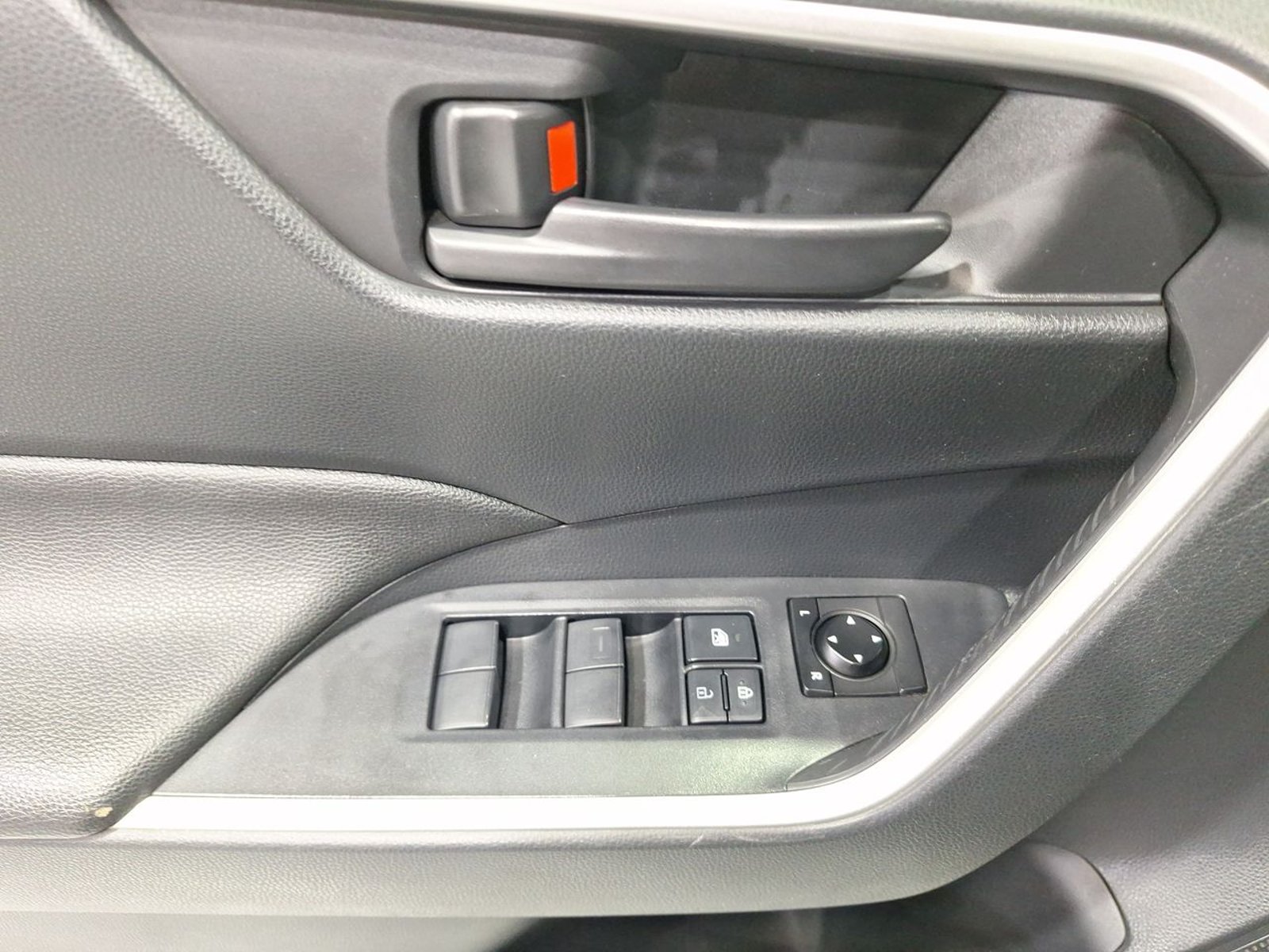 Toyota RAV4 RAV 4 2.0 2020 - Imagen 16 de 20