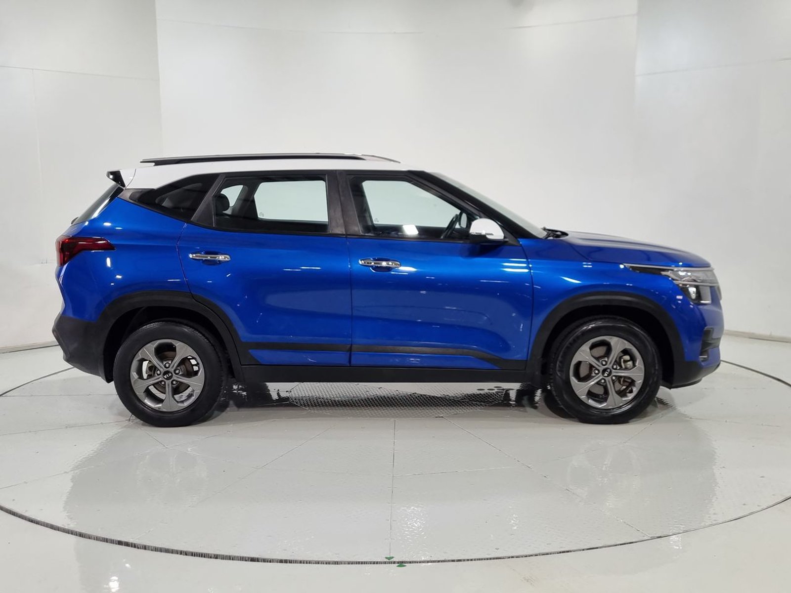 Kia SELTOS MPI 6MT 1.6 2021 - Imagen 13 de 20