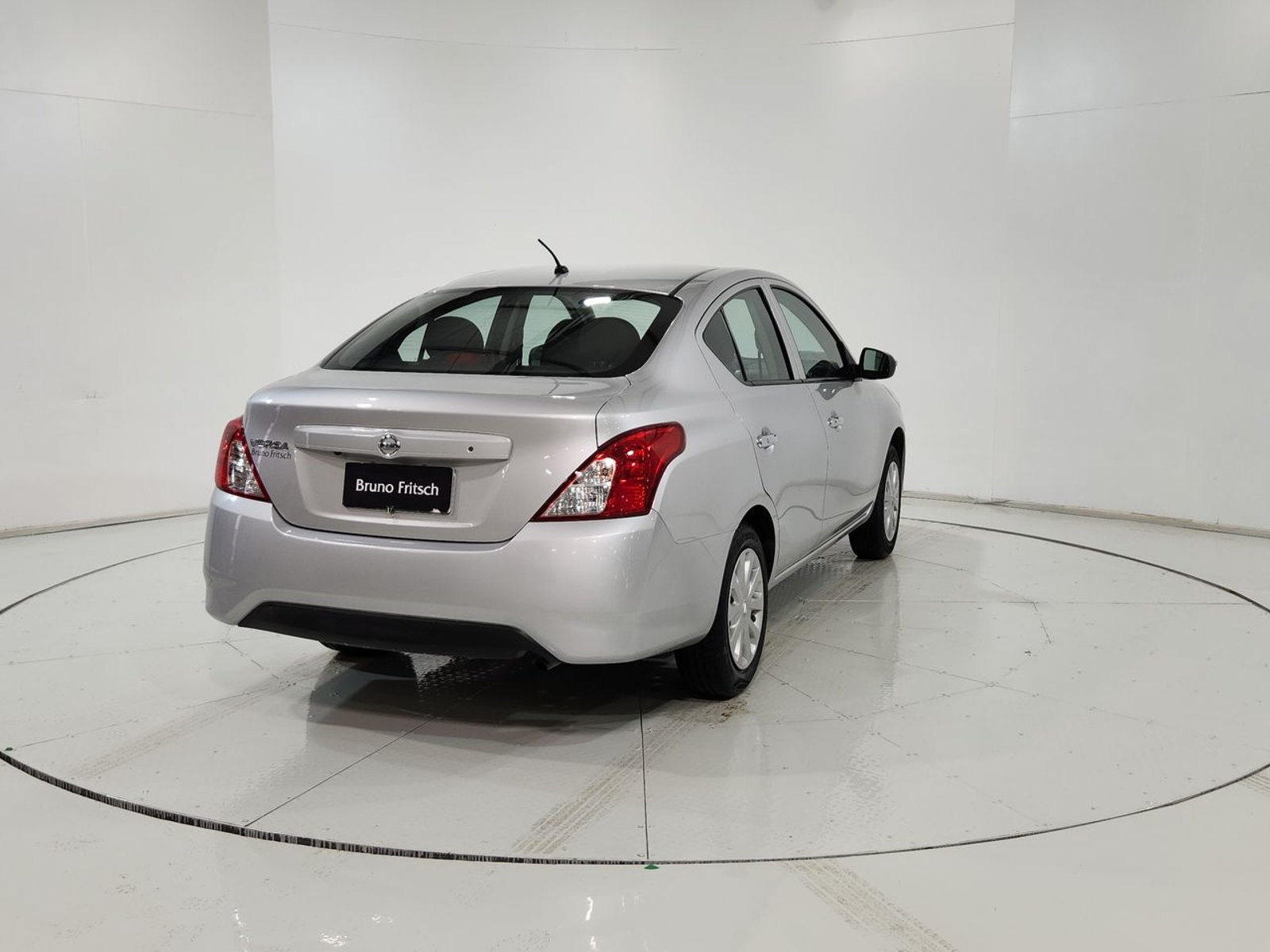 Nissan VERSA SEDAN 1.6 2020 - Imagen 10 de 20