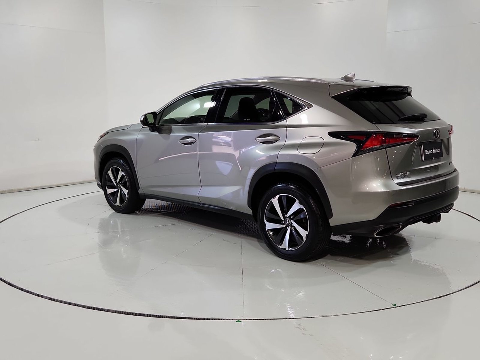 Lexus NX300 4X4 2.0 AUT 2018 - Imagen 7 de 20