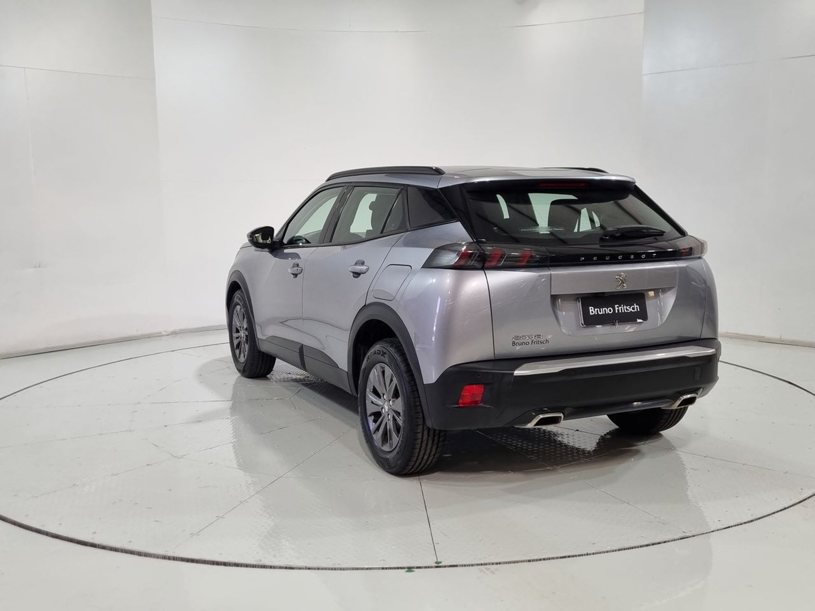 Peugeot 2008 PURETECH 130 1.2 2021 - Imagen 8 de 20